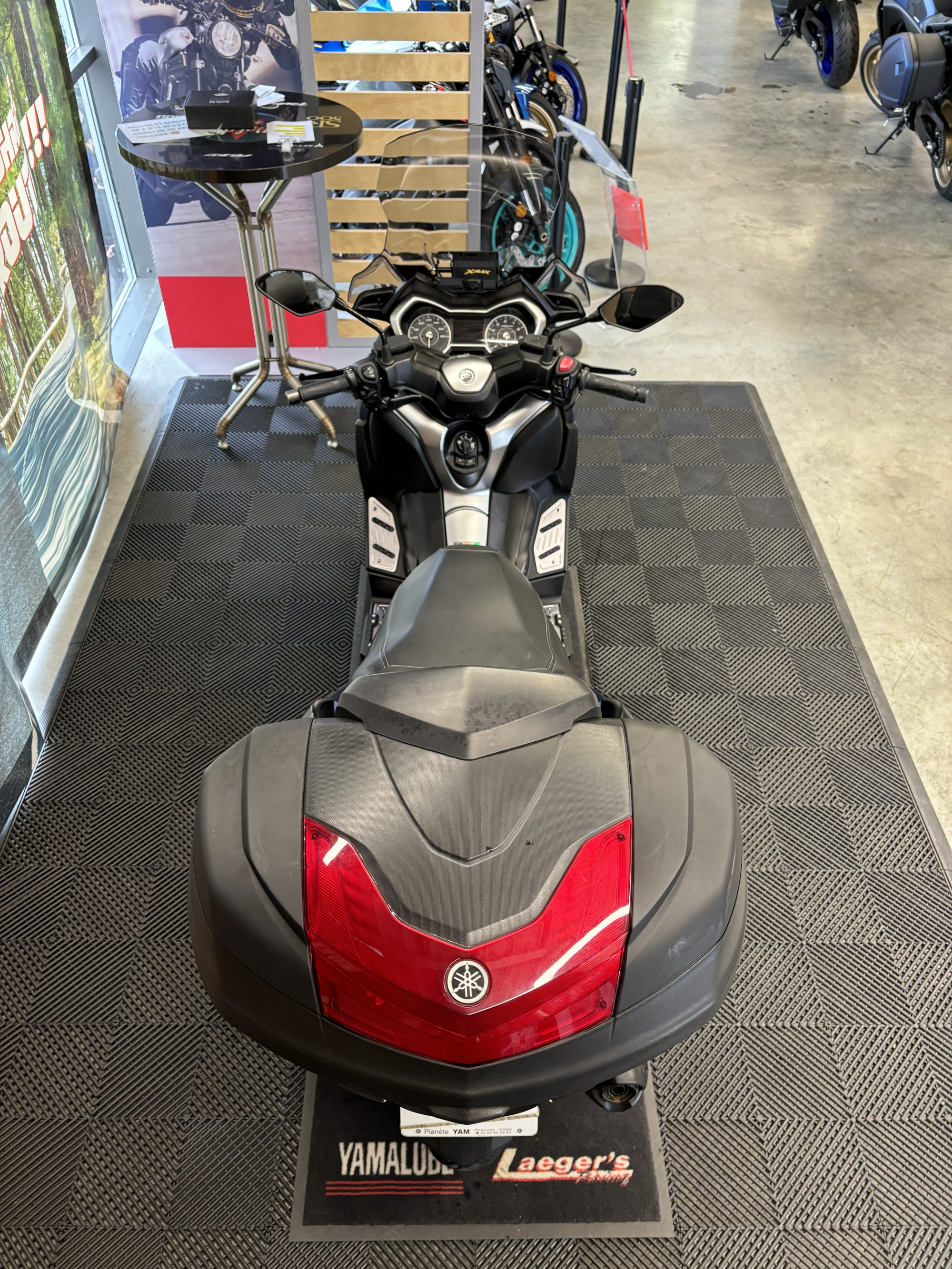 photo de YAMAHA X-MAX 400 400 occasion de couleur  en vente à Rennes n°1