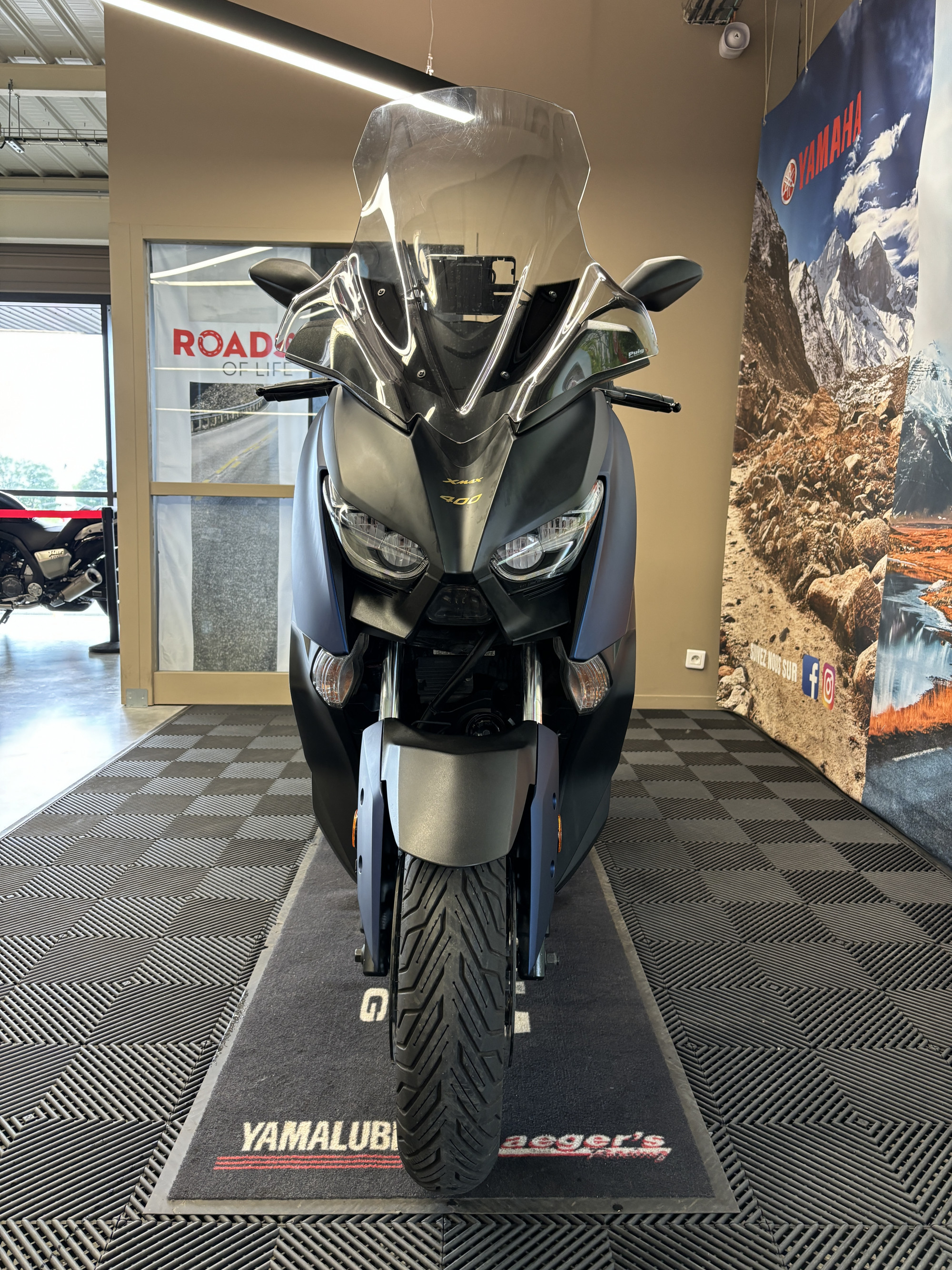 photo de YAMAHA X-MAX 400 400 occasion de couleur  en vente à Rennes n°2