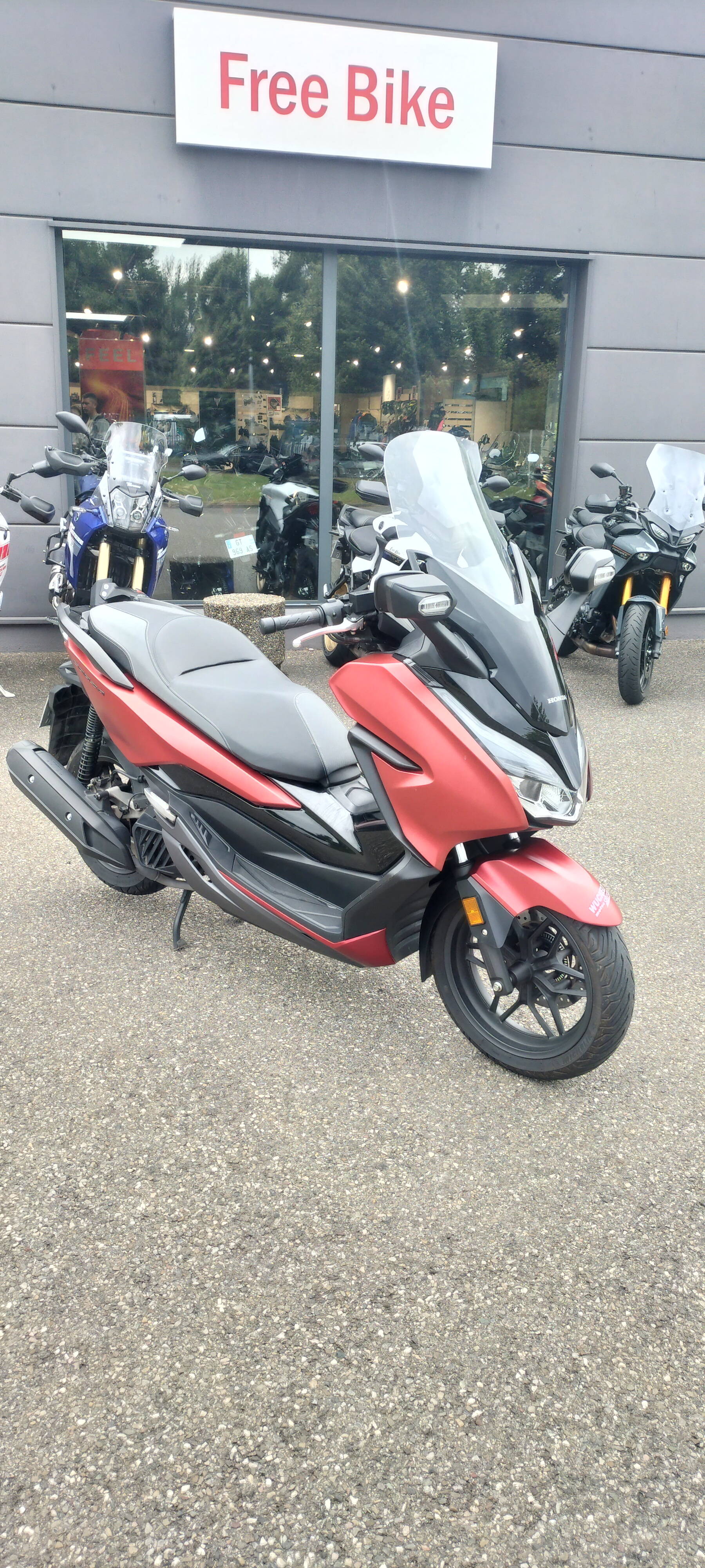 photo de HONDA NSS FORZA  125AD 125 occasion de couleur  en vente à Mulhouse n°3