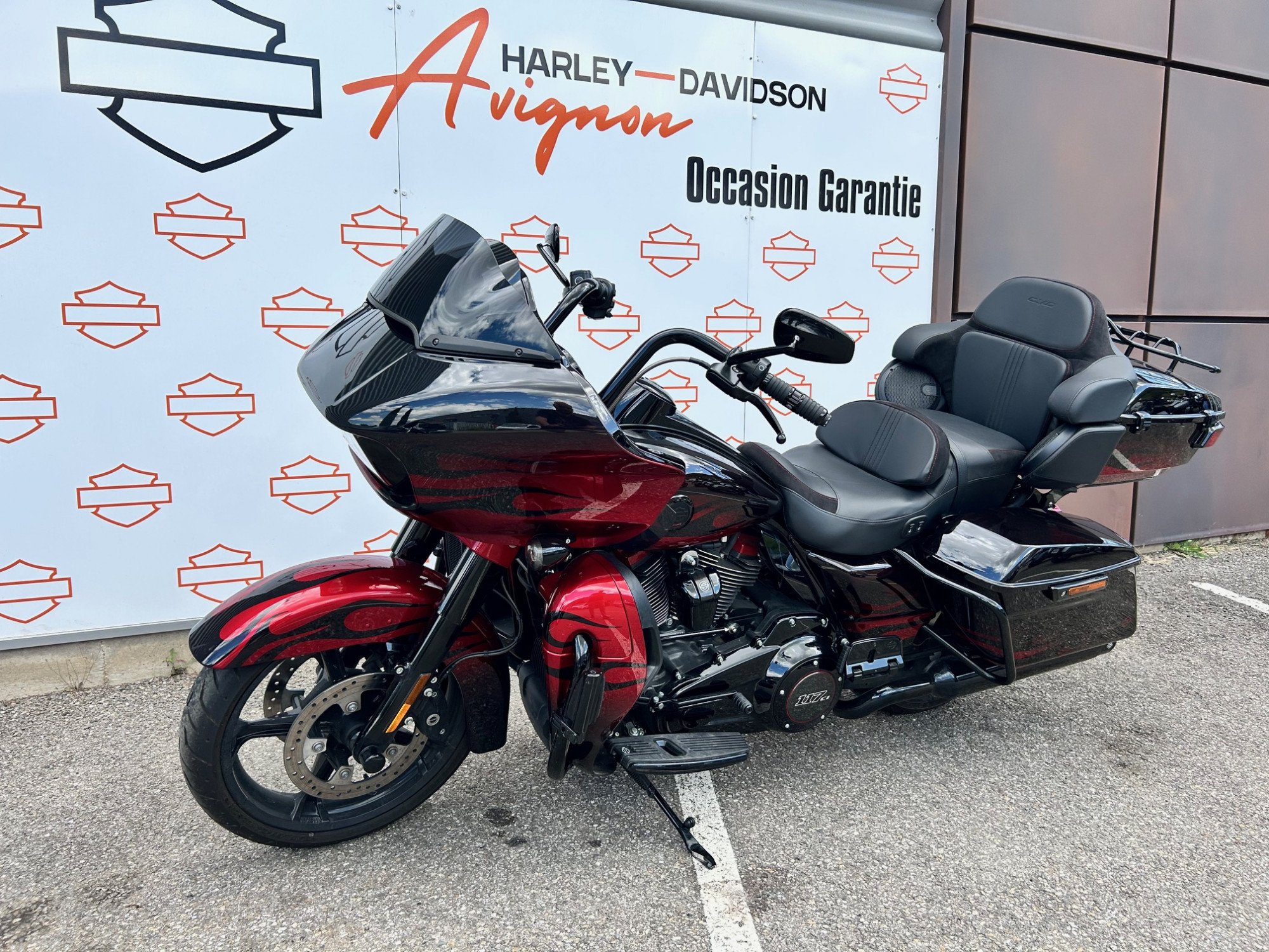 photo de HARLEY DAVIDSON TOURING ROAD GLIDE 1923 CVO 1923 occasion de couleur  en vente à Rochefort Du Gard n°1