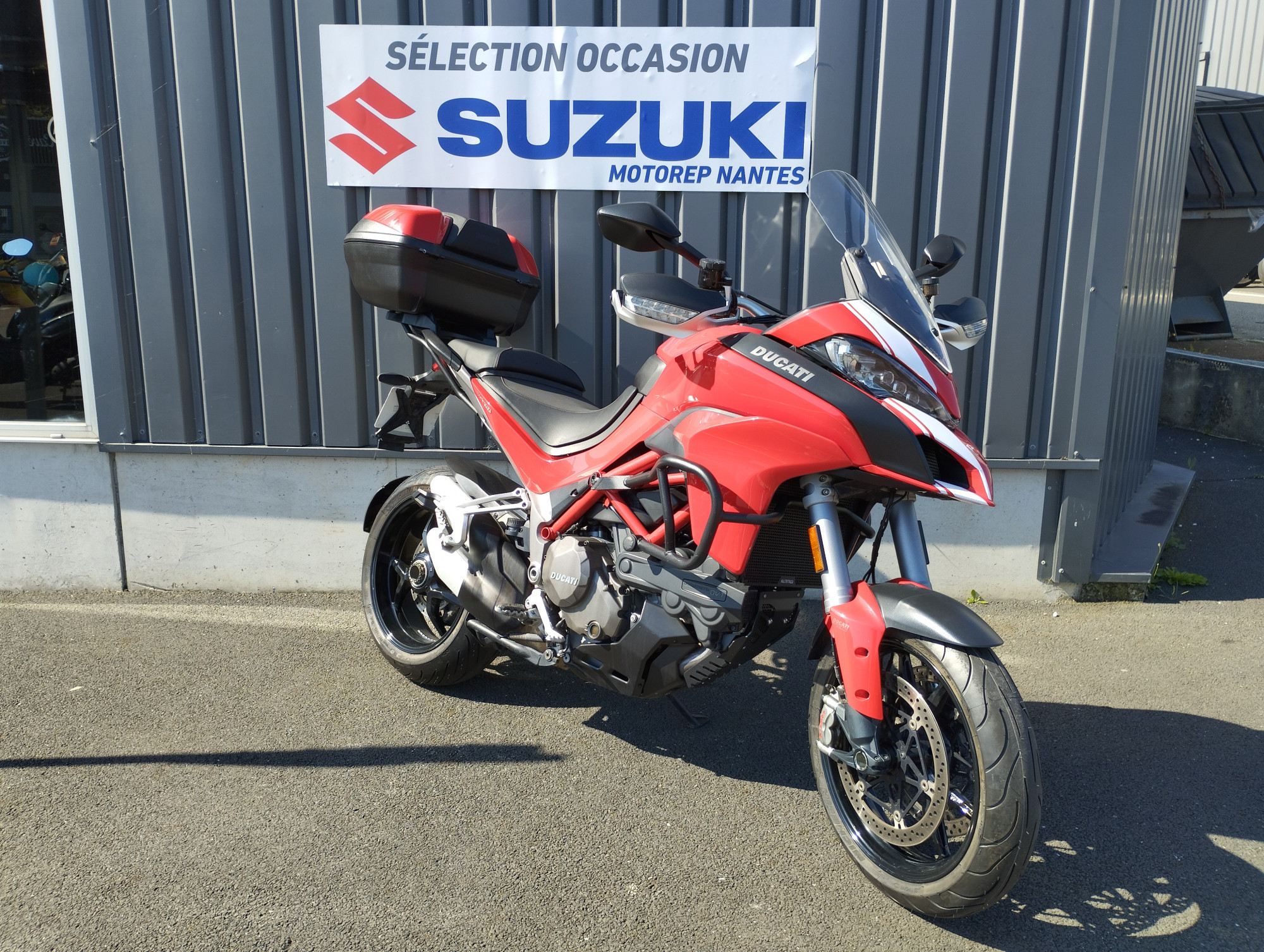 photo de DUCATI MULTISTRADA 1200 1198 occasion de couleur  en vente à Orvault n°3