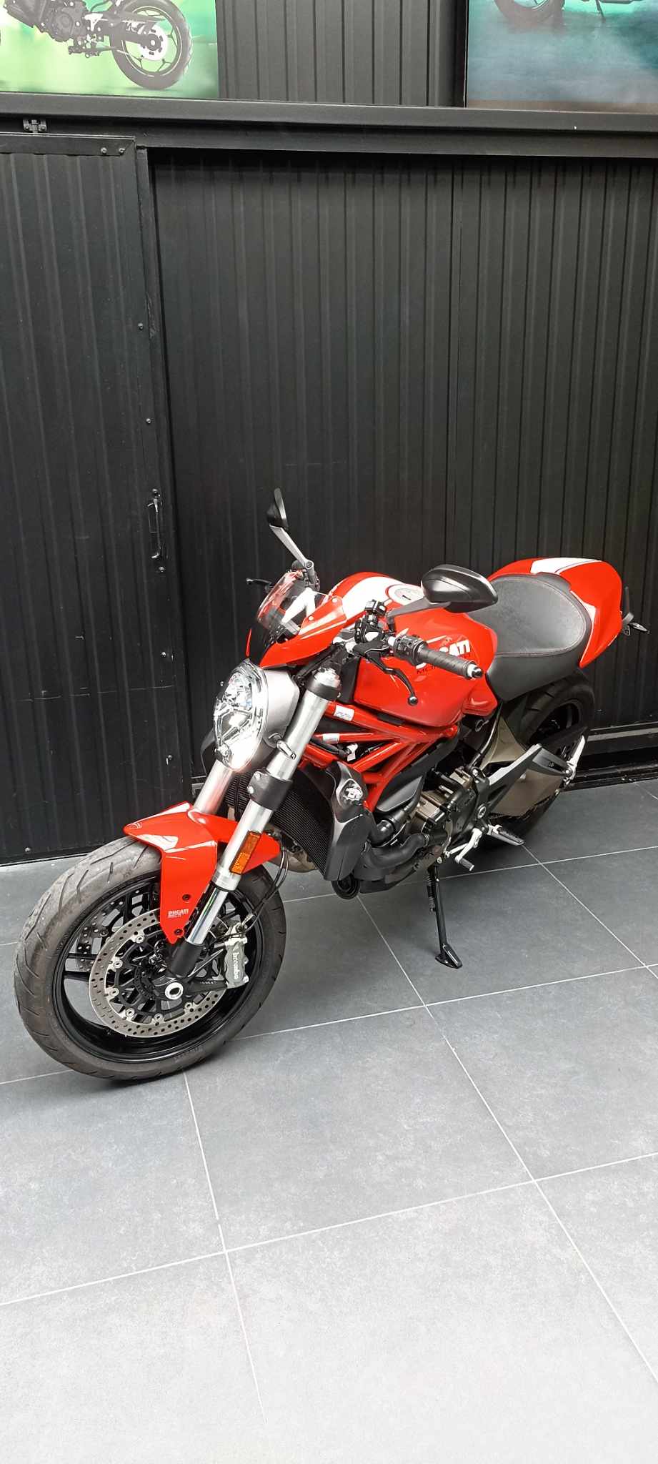 photo de DUCATI MONSTER 821 STRIPE 821 occasion de couleur  en vente   St Thibault Des Vignes