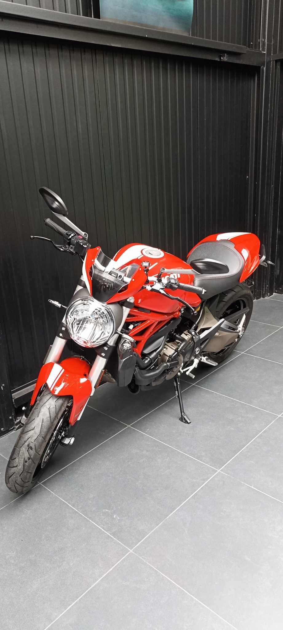 photo de DUCATI MONSTER 821 STRIPE 821 occasion de couleur  en vente à St Thibault Des Vignes n°2