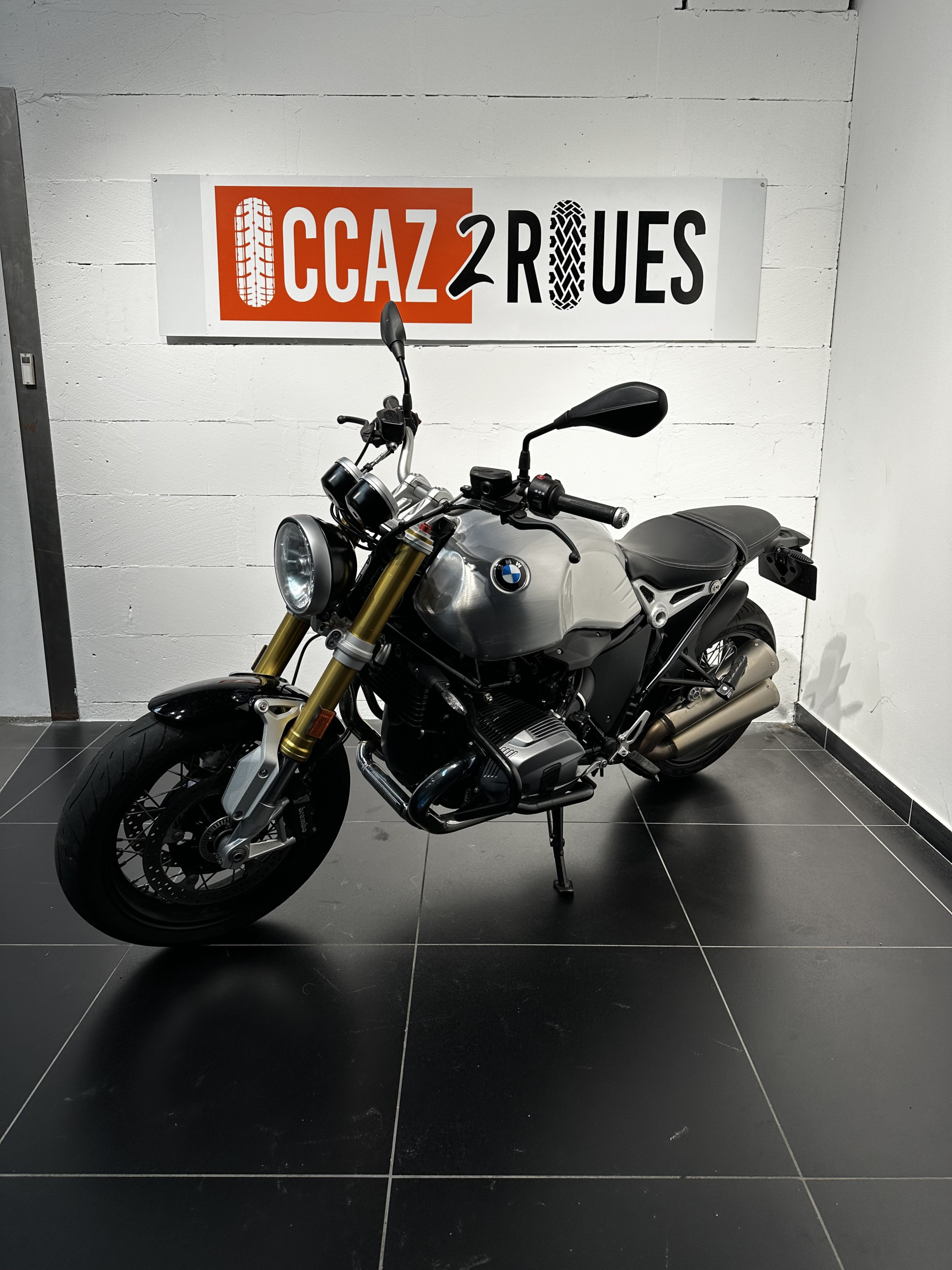 photo de BMW R NINET 1200 occasion de couleur  en vente à St etienne n°2