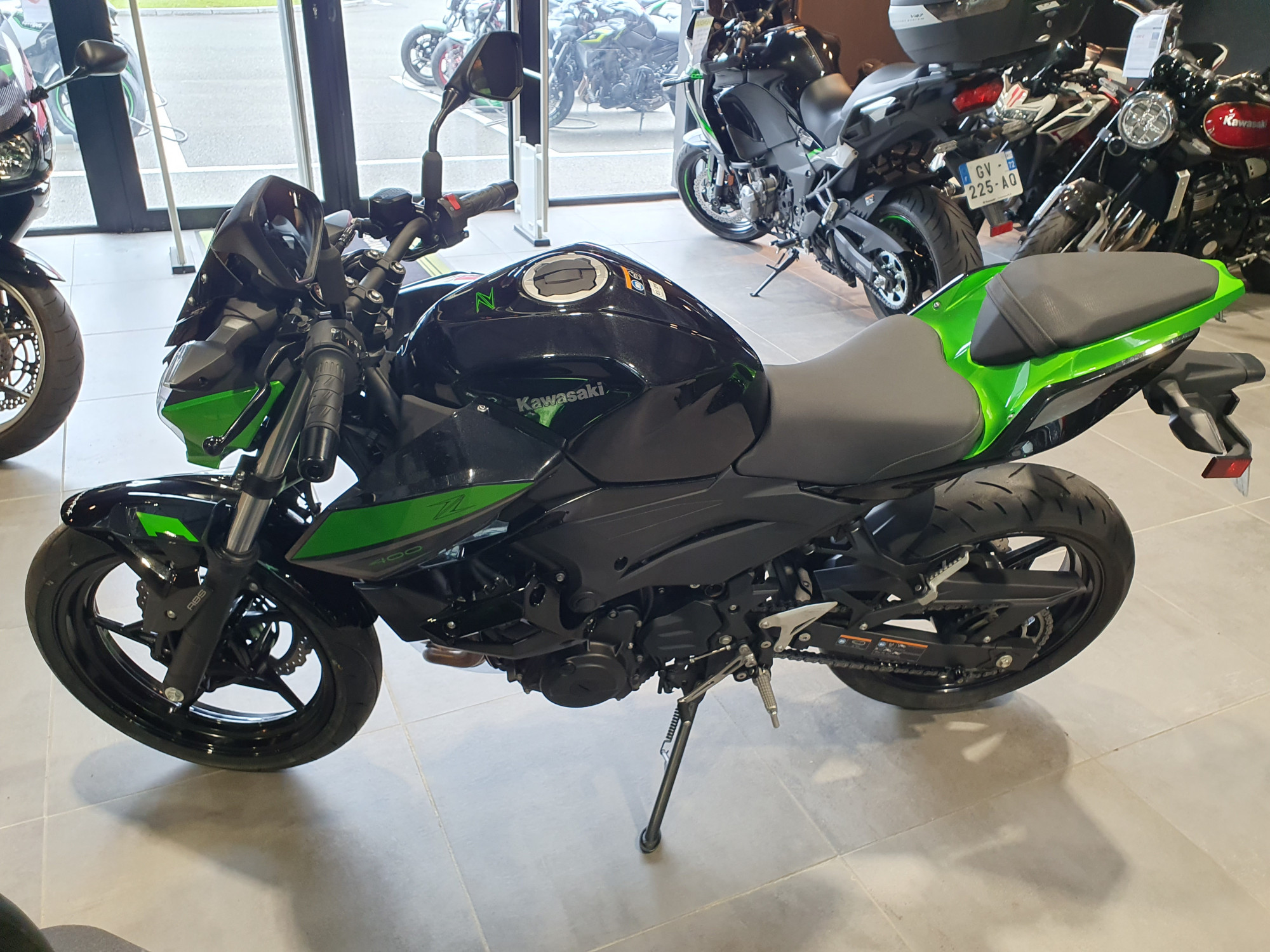 photo de KAWASAKI Z400 400 occasion de couleur  en vente à Ruaudin n°2