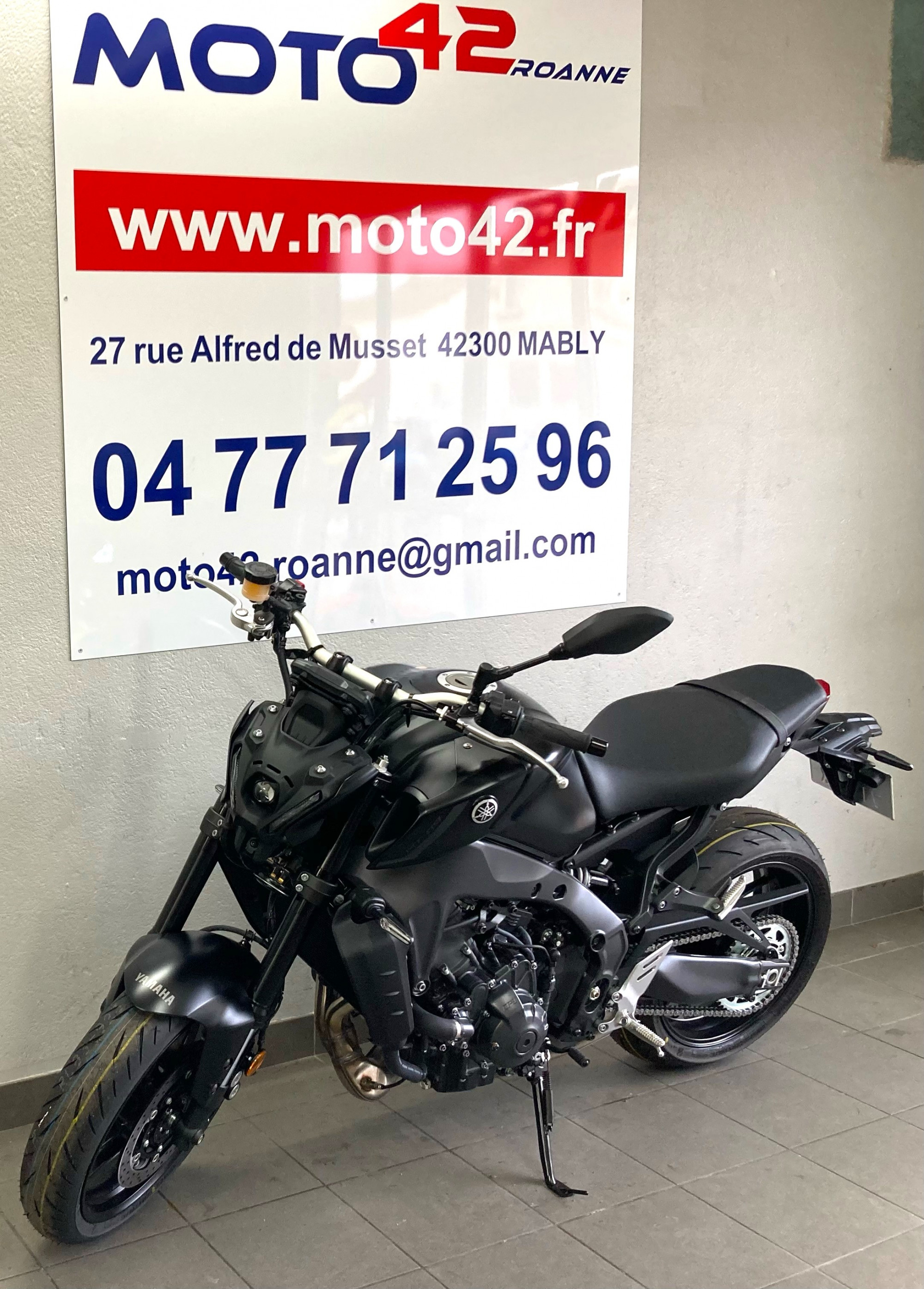 photo de YAMAHA MT-09 850 occasion de couleur  en vente à Mably n°2