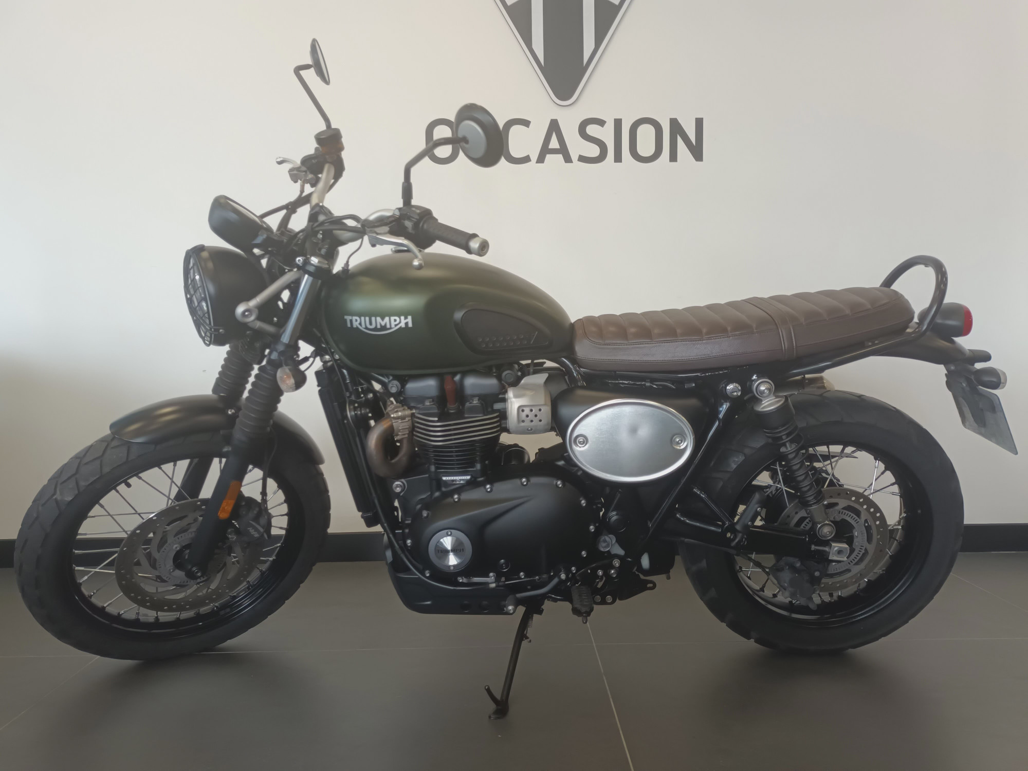 photo de TRIUMPH STREET SCRAMBLER 900 900 occasion de couleur  en vente à Le Kremlin Bicetre n°3