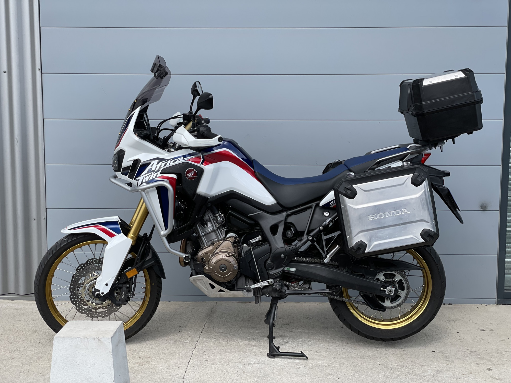 photo de HONDA AFRICA TWIN CRF1000 ADVENTURE SP 1000 occasion de couleur  en vente à Aubiere n°2