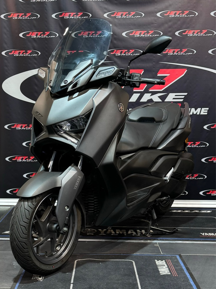 photo de YAMAHA XMAX 300 300 occasion de couleur  en vente   Cannes