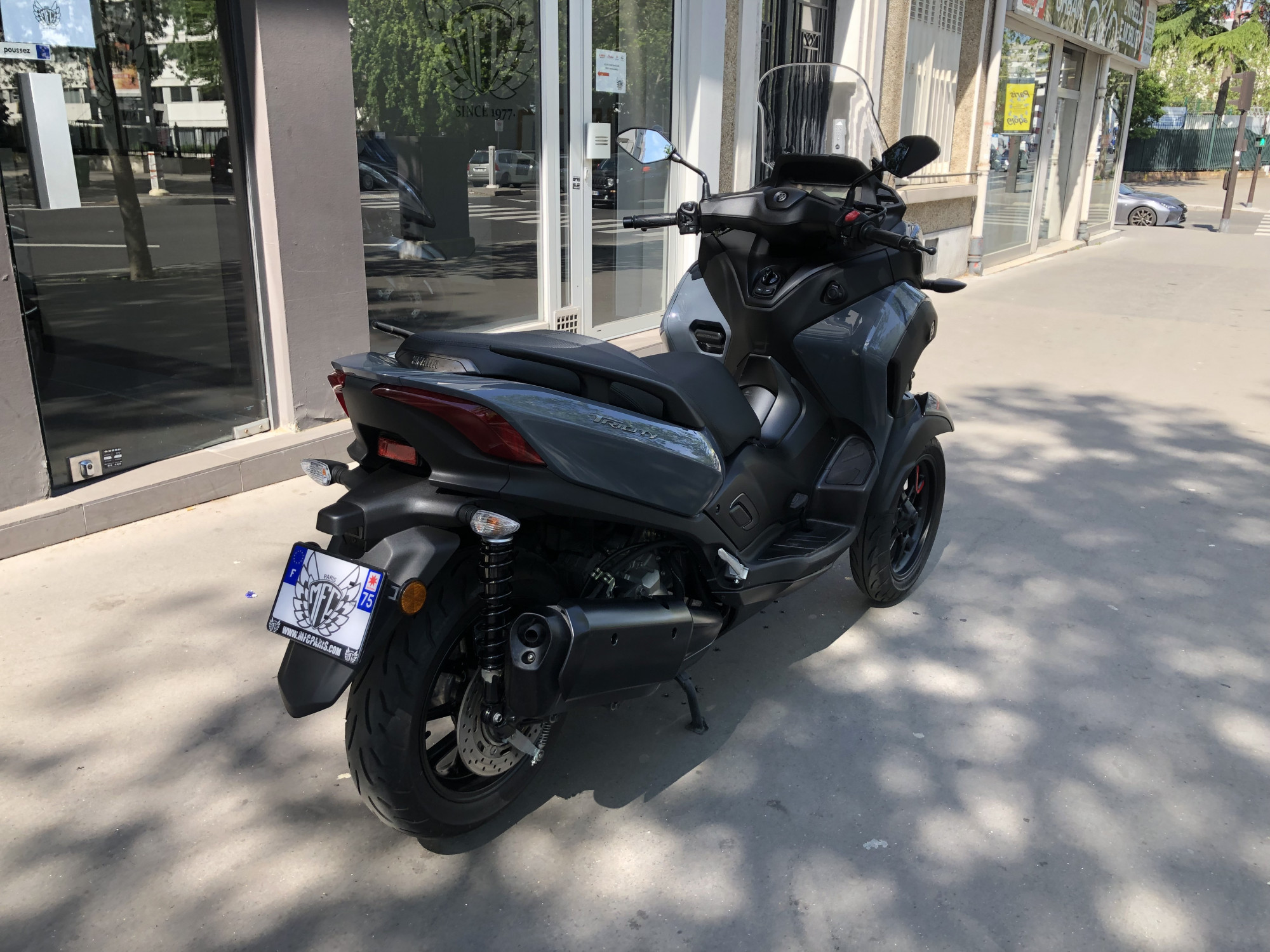 photo de YAMAHA TRICITY 300 300 occasion de couleur  en vente à Paris 17 n°3