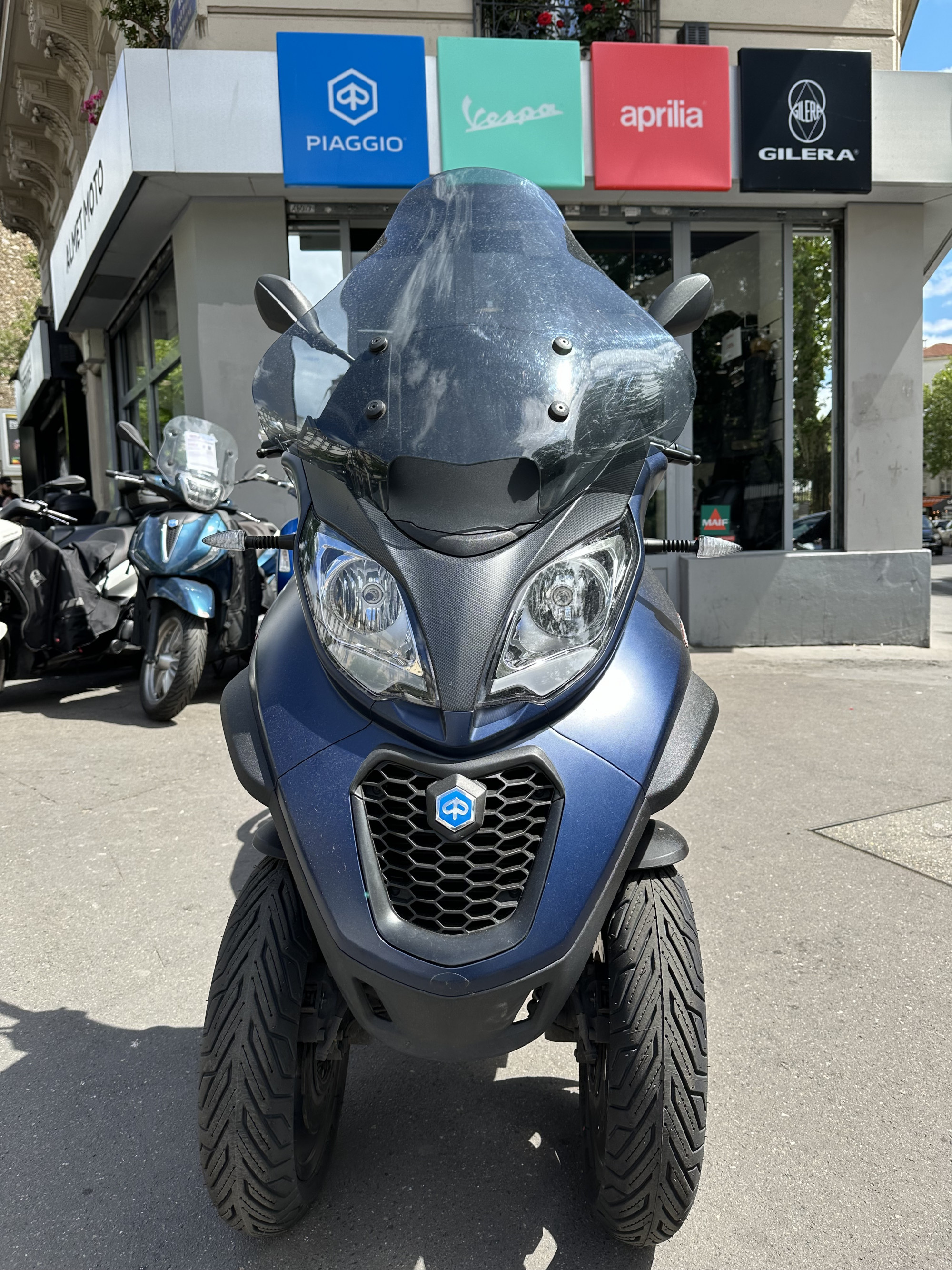 photo de PIAGGIO MP3 500 HPE SPORT ADVANCED ABS A 500 occasion de couleur  en vente à Paris 12 n°2