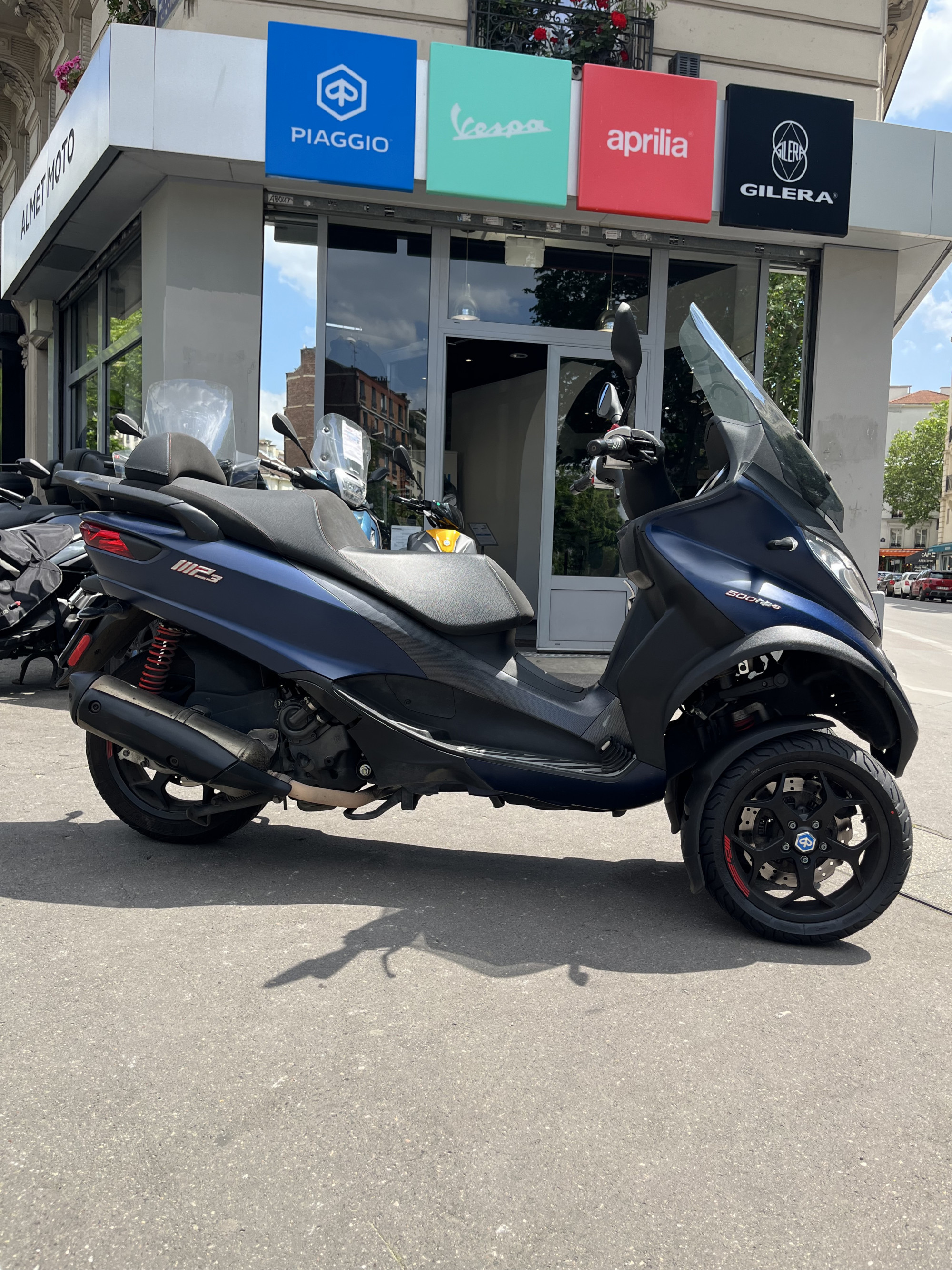 photo de PIAGGIO MP3 500 HPE SPORT ADVANCED ABS A 500 occasion de couleur  en vente à Paris 12 n°1