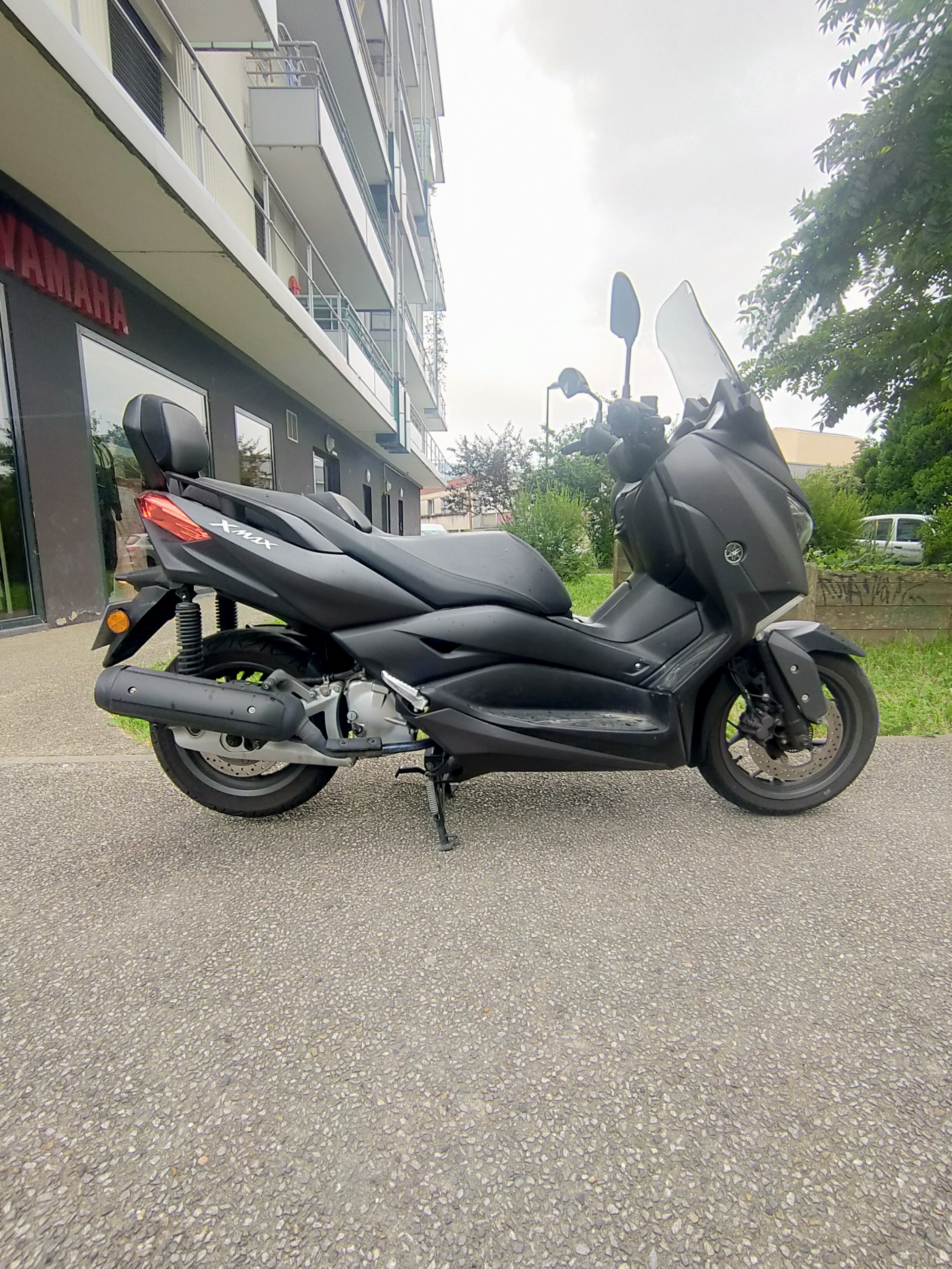 photo de YAMAHA X-MAX 125 occasion de couleur  en vente à Grenoble n°2