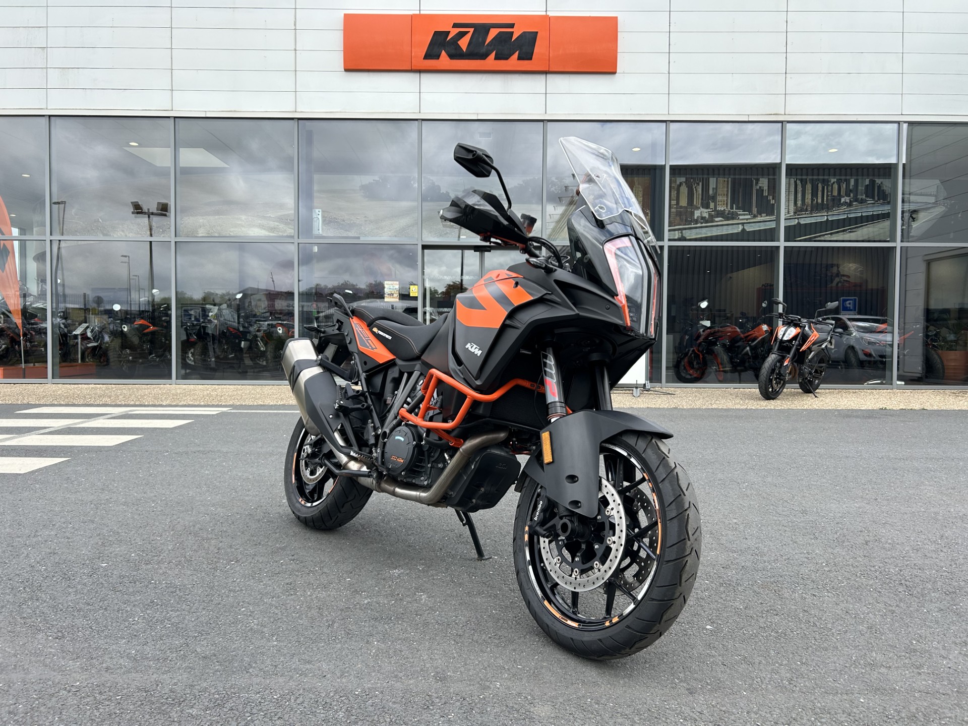 photo de KTM 1290 ADVENTURE S 1290 occasion de couleur  en vente à Bieville Beuville n°2