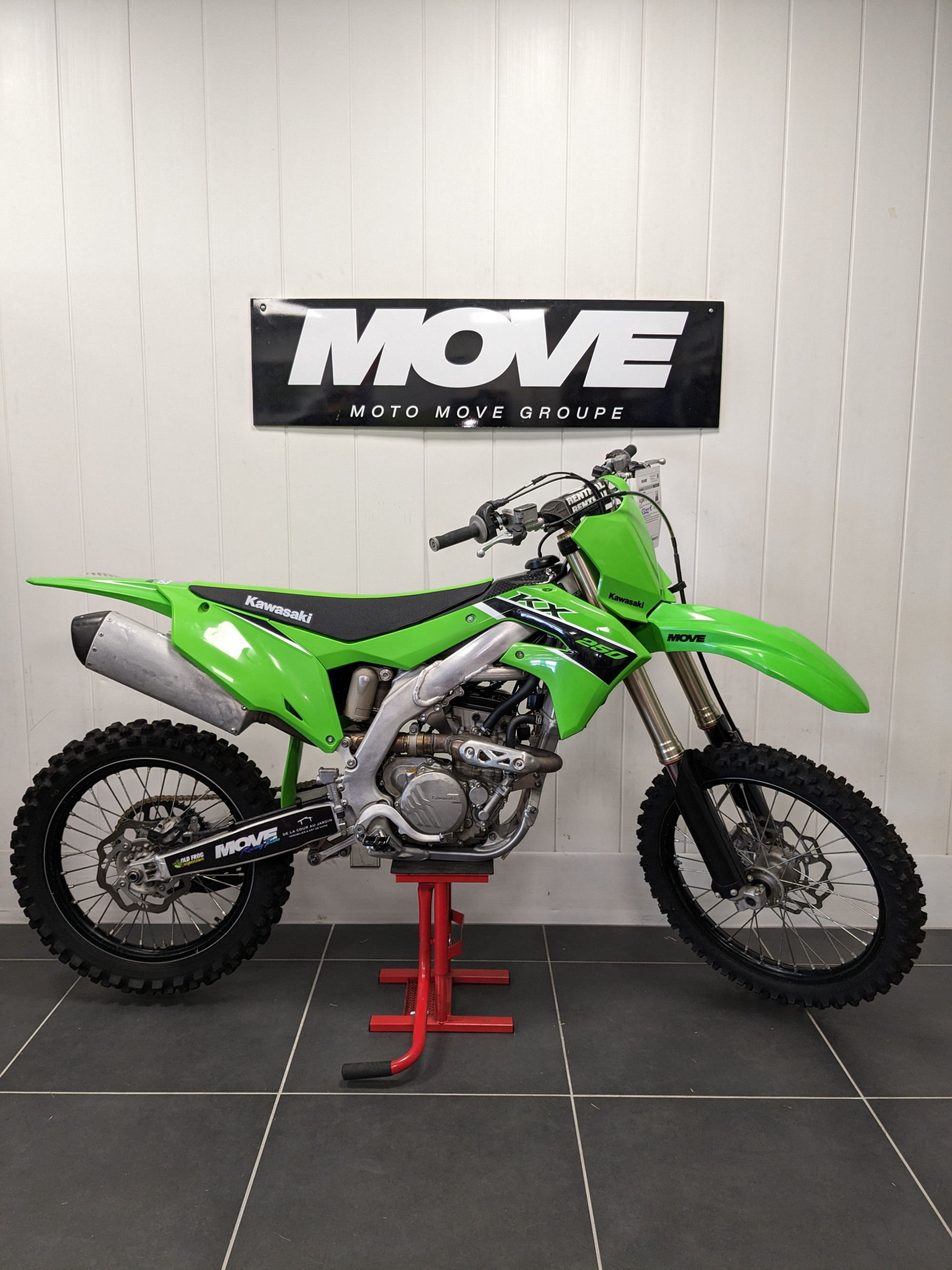 photo de KAWASAKI KX 250 occasion de couleur  en vente à St Maur n°2