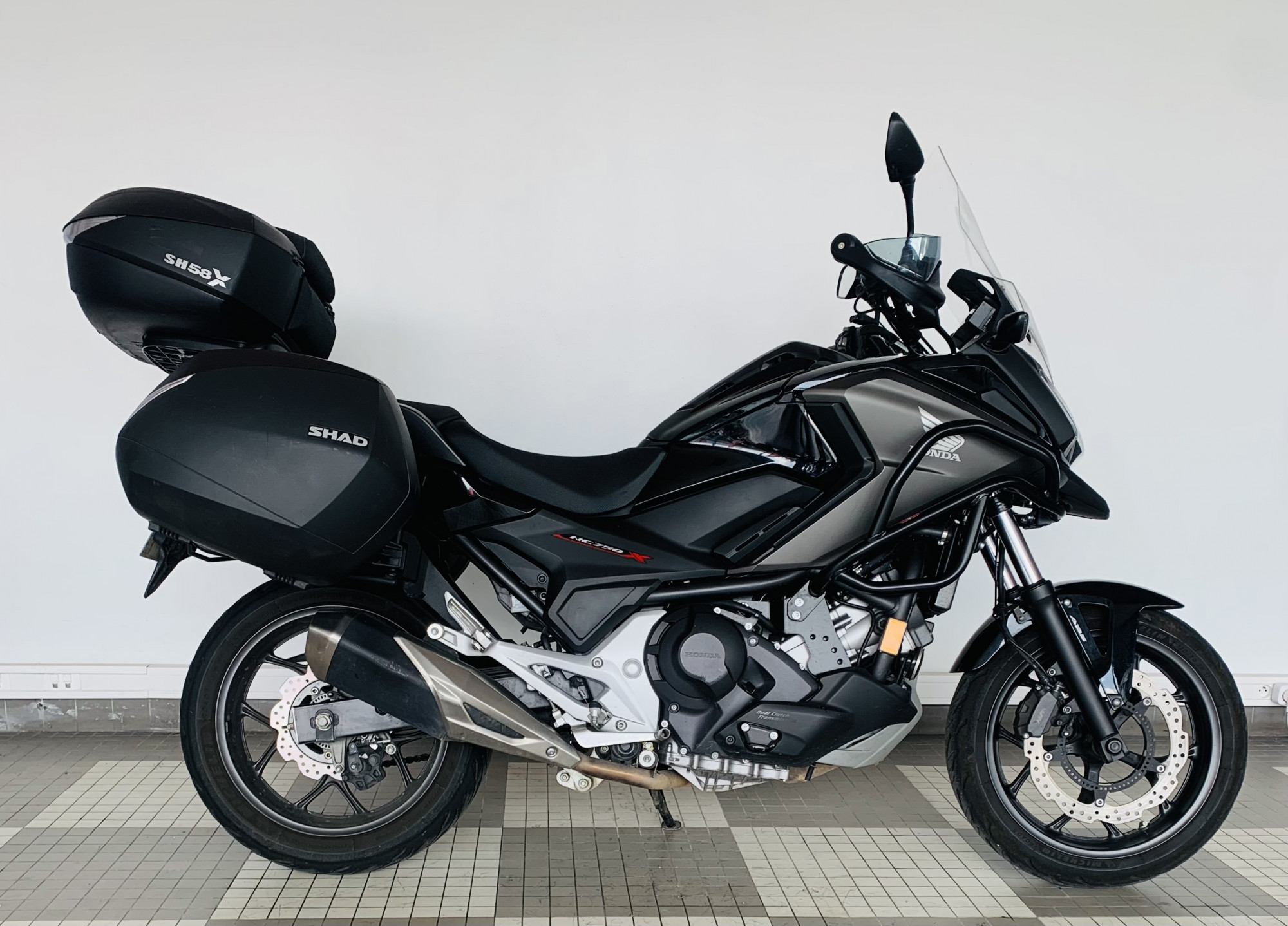 photo de HONDA NC 750 X 750 occasion de couleur  en vente   Melun