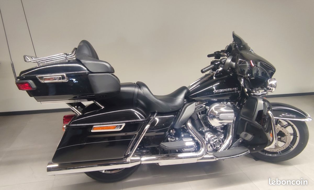 photo de HARLEY DAVIDSON TOURING ELECTRA GLIDE 1690 CLASS 1690 occasion de couleur  en vente à Cabestany n°2