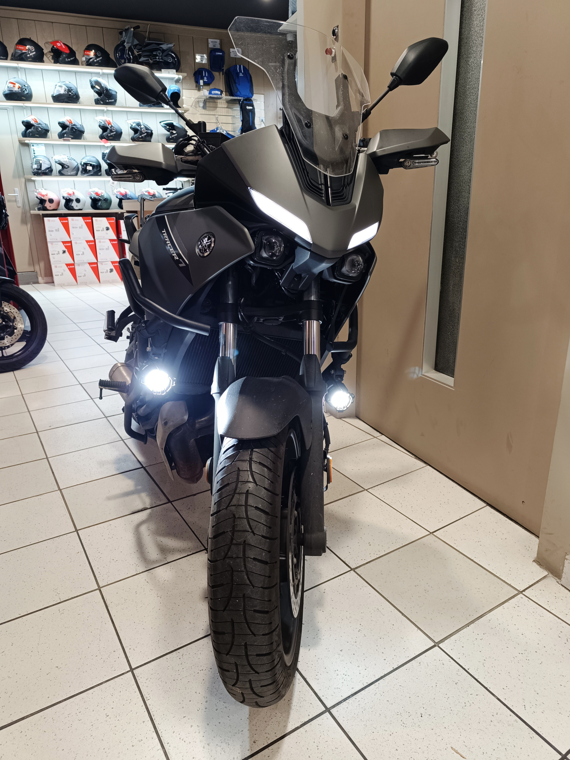 photo de YAMAHA TRACER 7 689 occasion de couleur  en vente à Paris 02 n°2