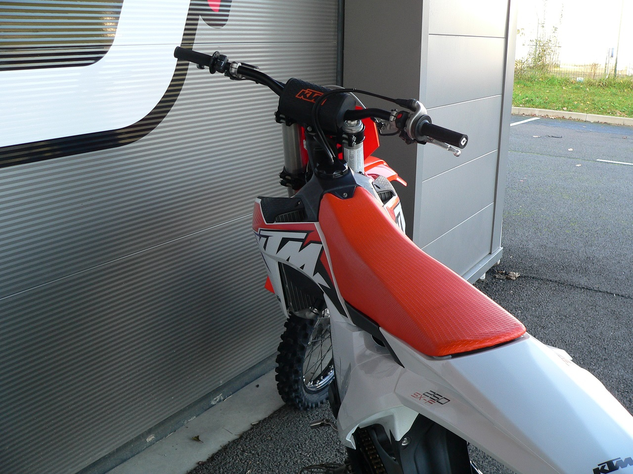 photo de KTM 250 SX-F 2023 2023 occasion de couleur  en vente à Vert St Denis n°2