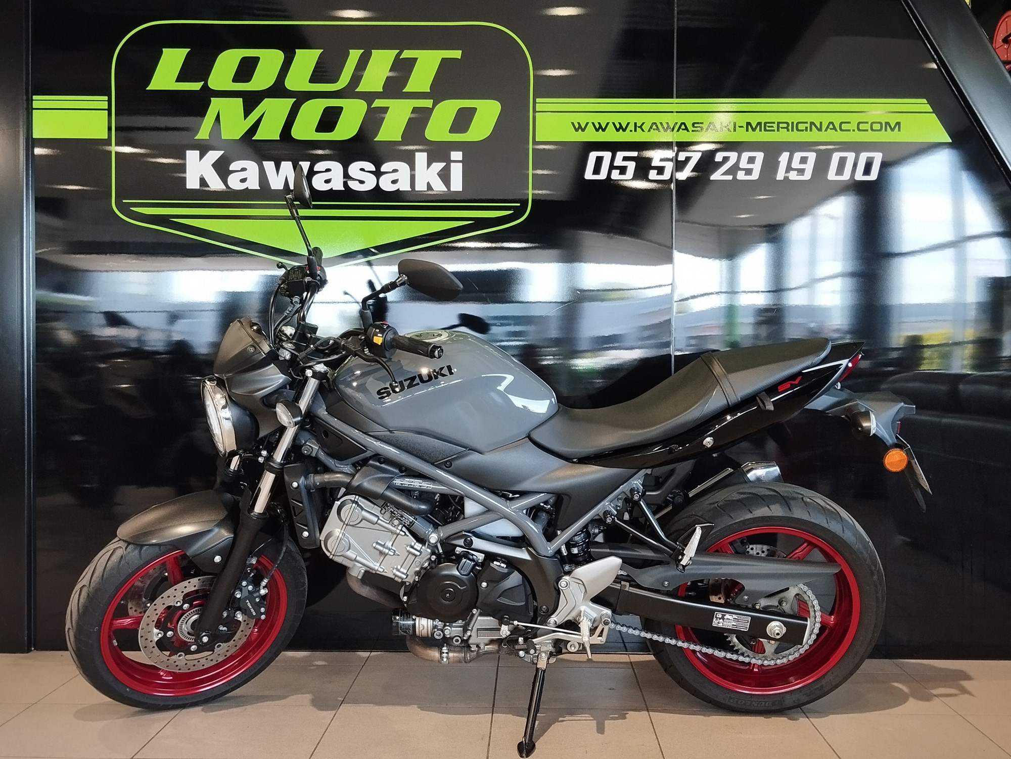 photo de SUZUKI SV 650 (47.5CV) 650 occasion de couleur  en vente à Merignac n°2