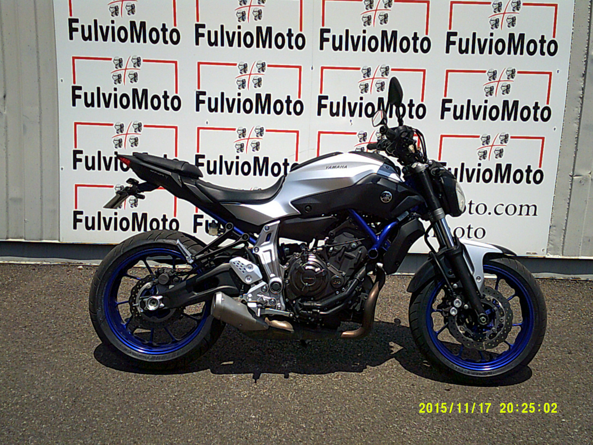 photo de YAMAHA MT-07 689 occasion de couleur  en vente à Arles n°2