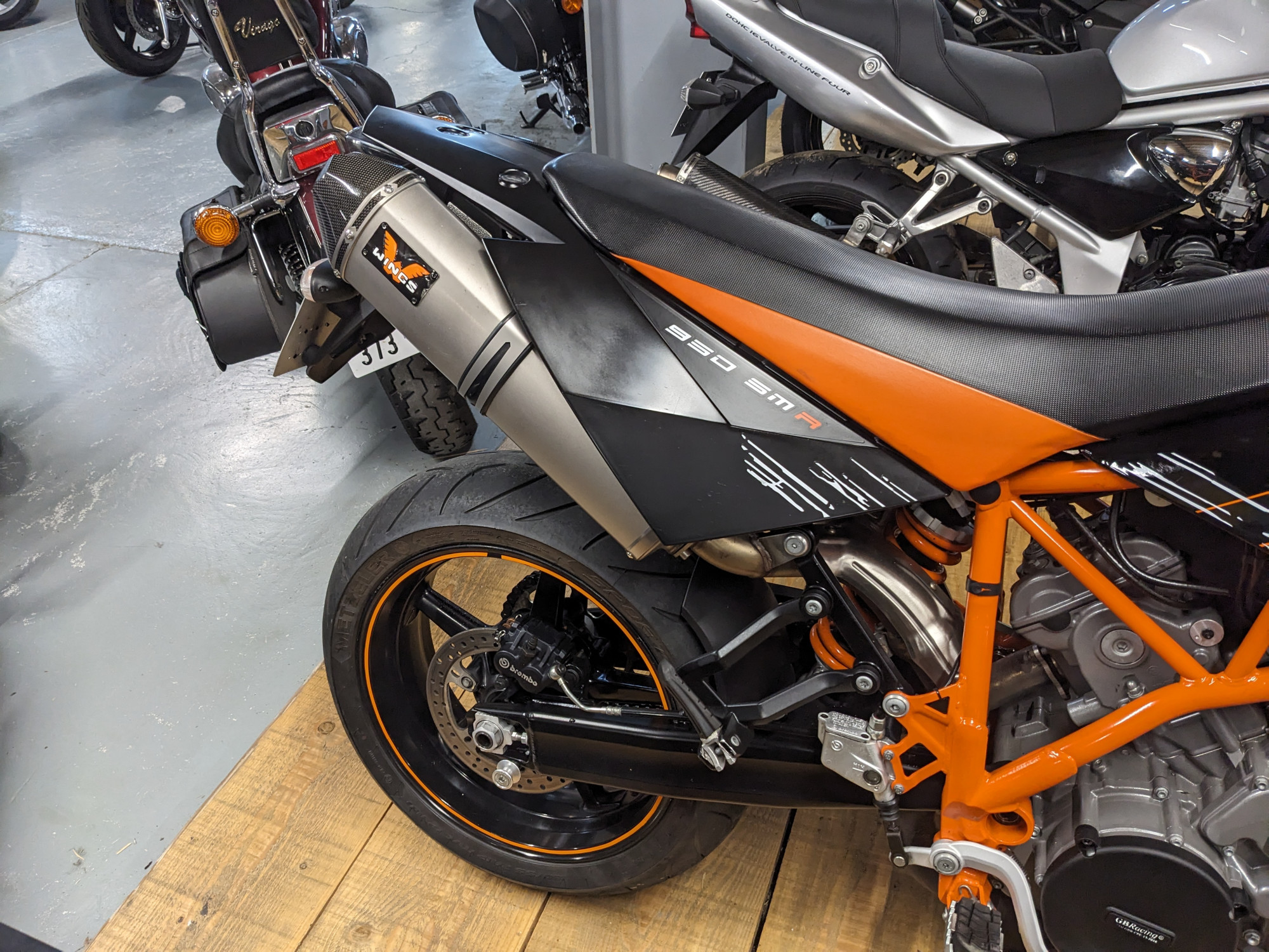 photo de KTM 950 SMR 950 occasion de couleur  en vente à Rivery n°2