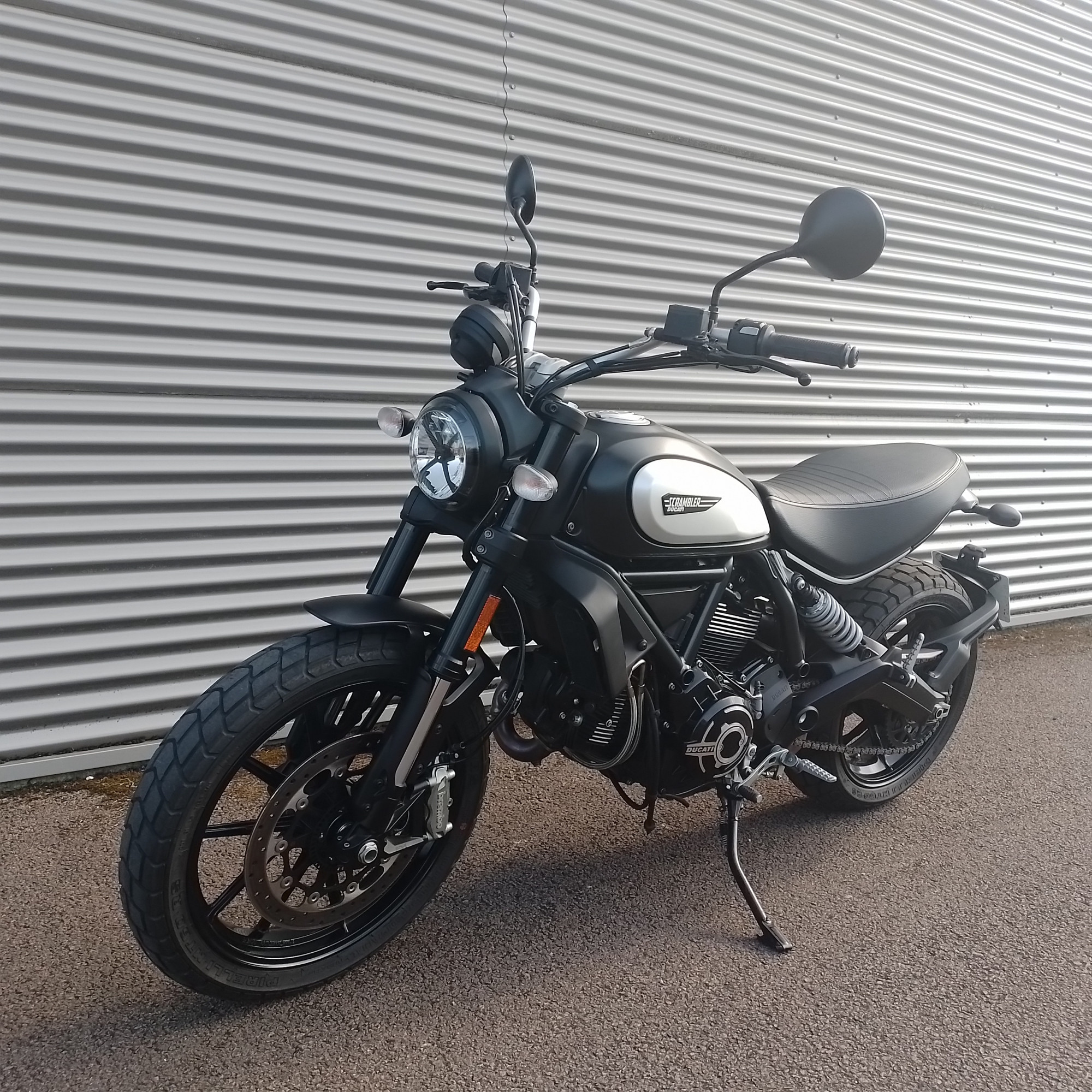 photo de DUCATI SCRAMBLER 800 ICON 803 occasion de couleur  en vente à Chalon Sur Saone n°2