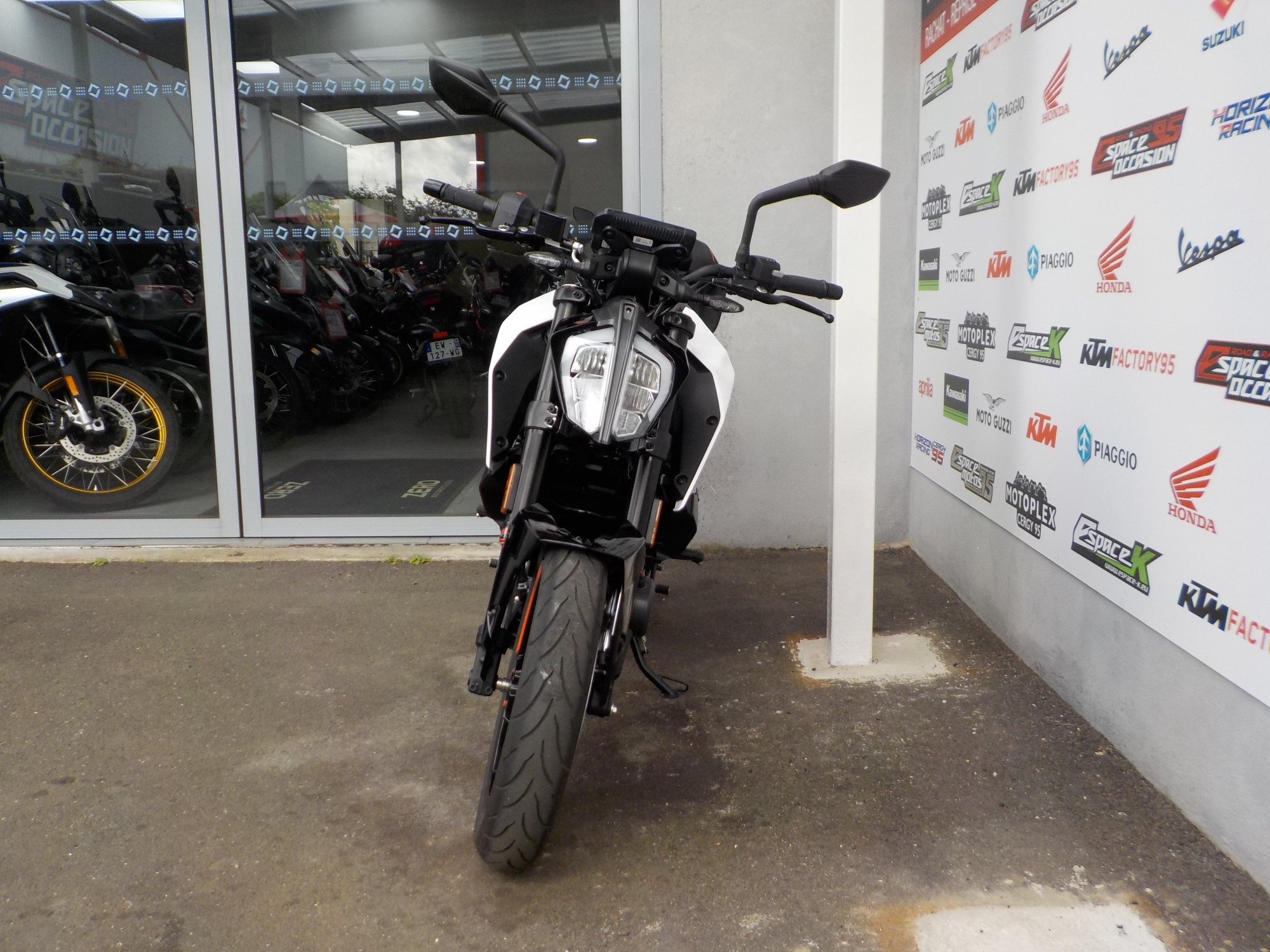 photo de KTM 390 DUKE 390 occasion de couleur  en vente à St Ouen L Aumone n°2