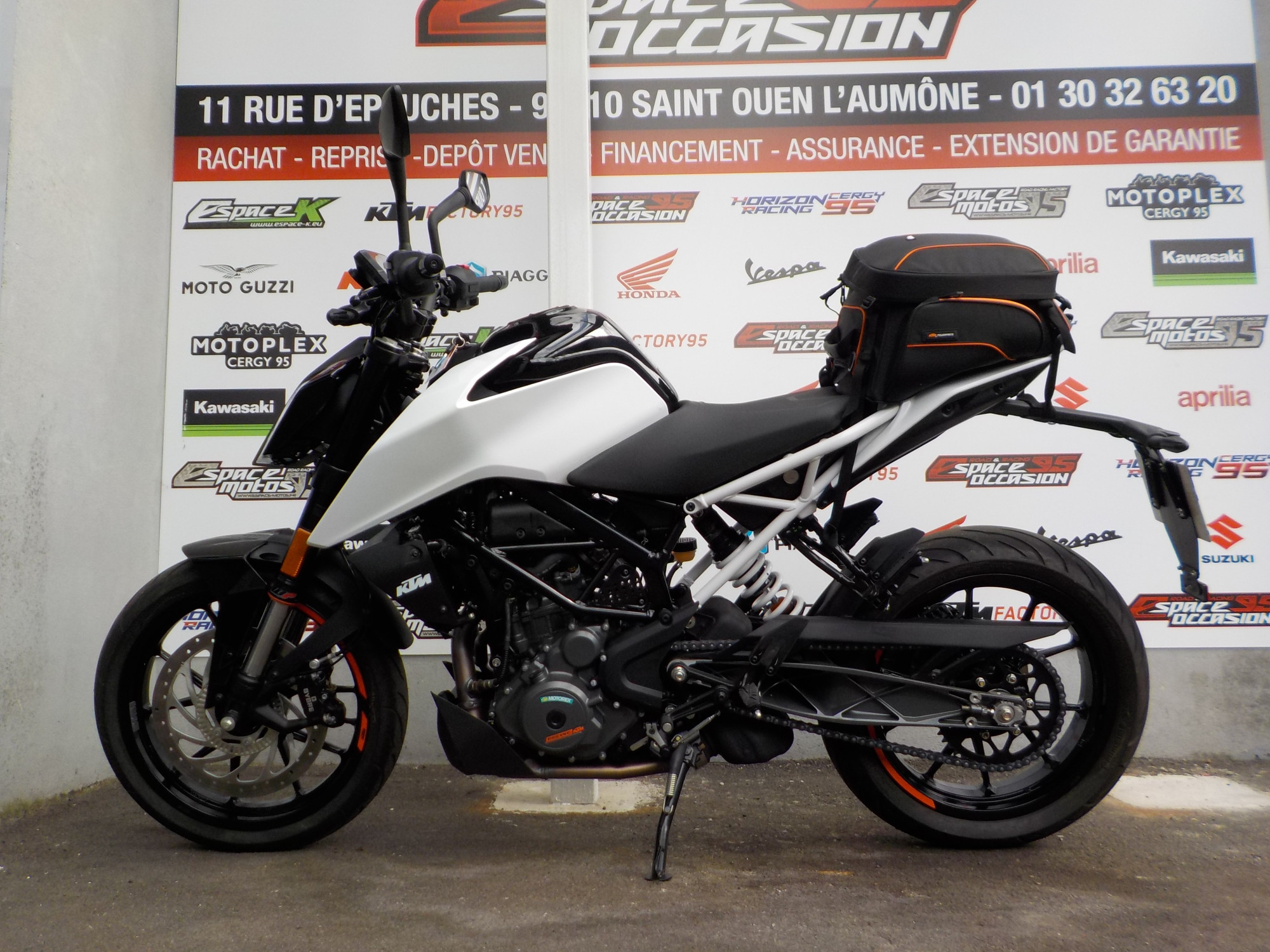 photo de KTM 390 DUKE 390 occasion de couleur  en vente à St Ouen L Aumone n°1