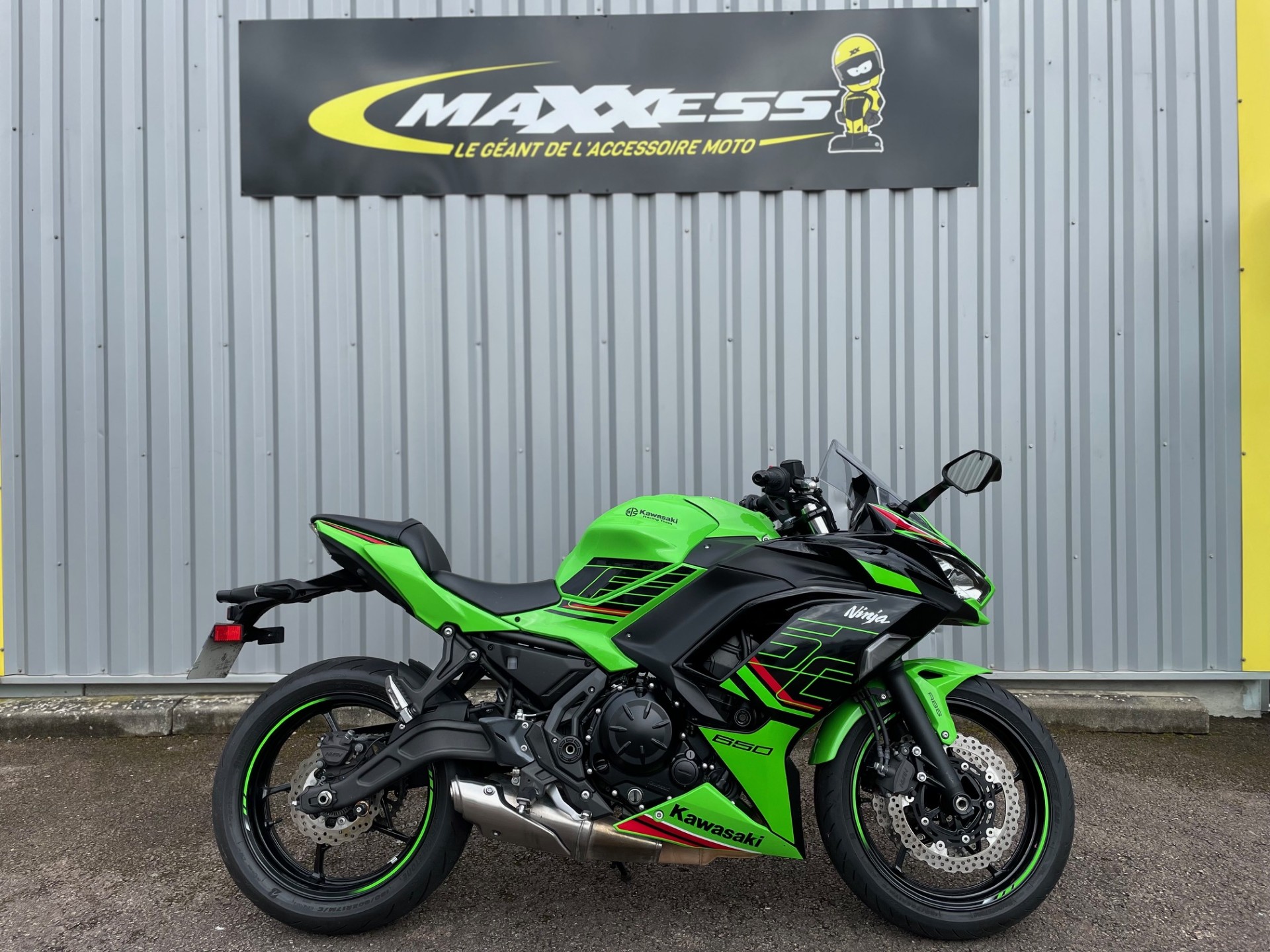 photo de KAWASAKI NINJA 650 649 occasion de couleur  en vente à Varennes Vauzelles n°1