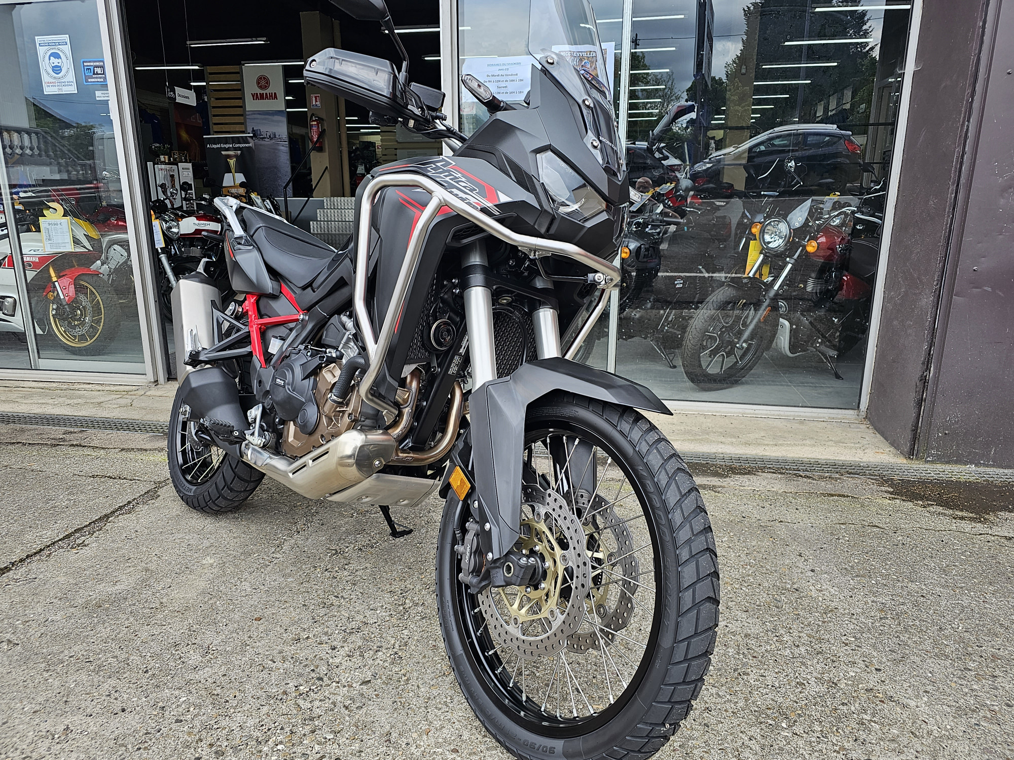 photo de HONDA AFRICA TWIN CRF1100L 1100 occasion de couleur  en vente à Cocheren n°3