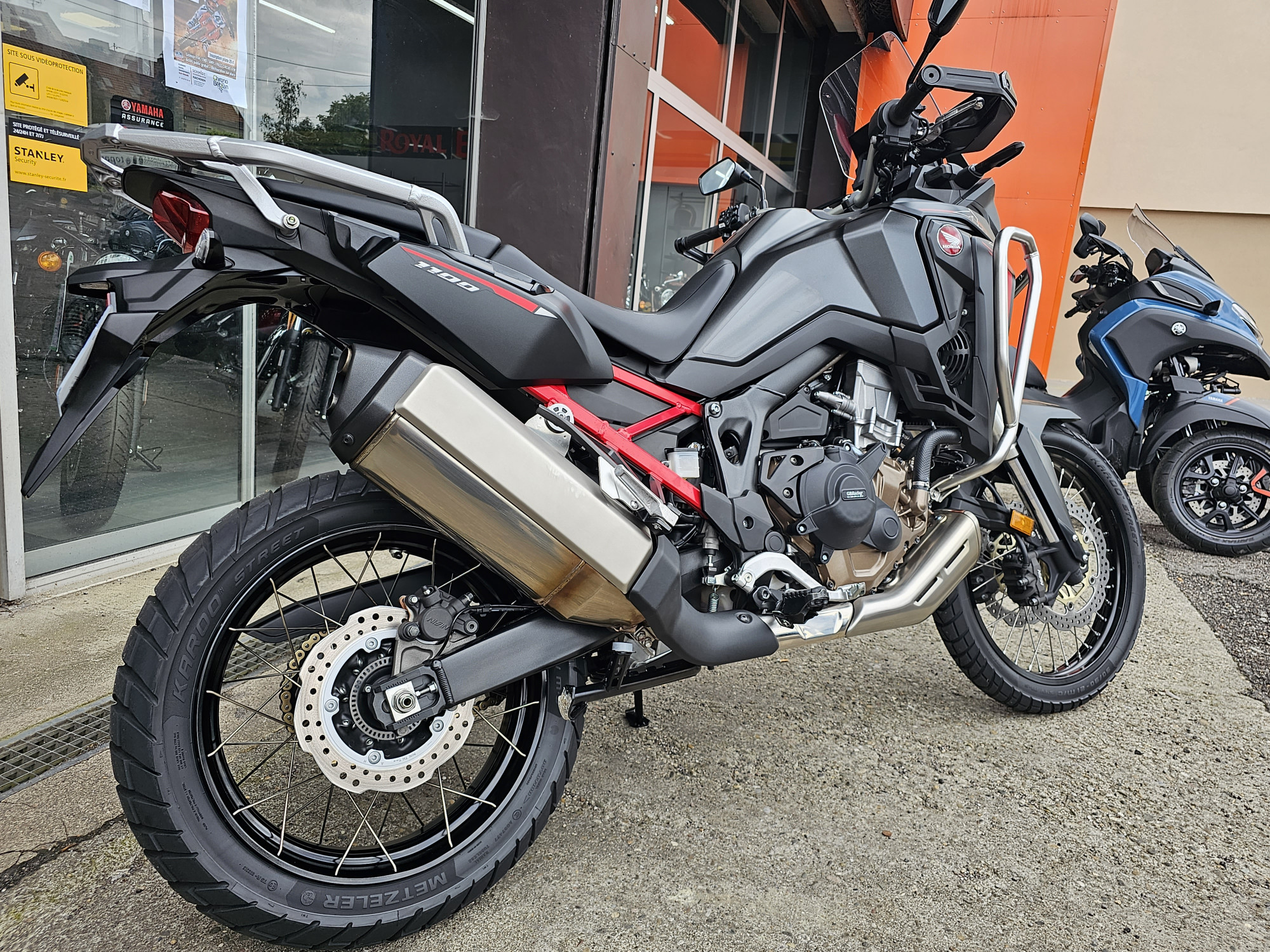 photo de HONDA AFRICA TWIN CRF1100L 1100 occasion de couleur  en vente à Cocheren n°1