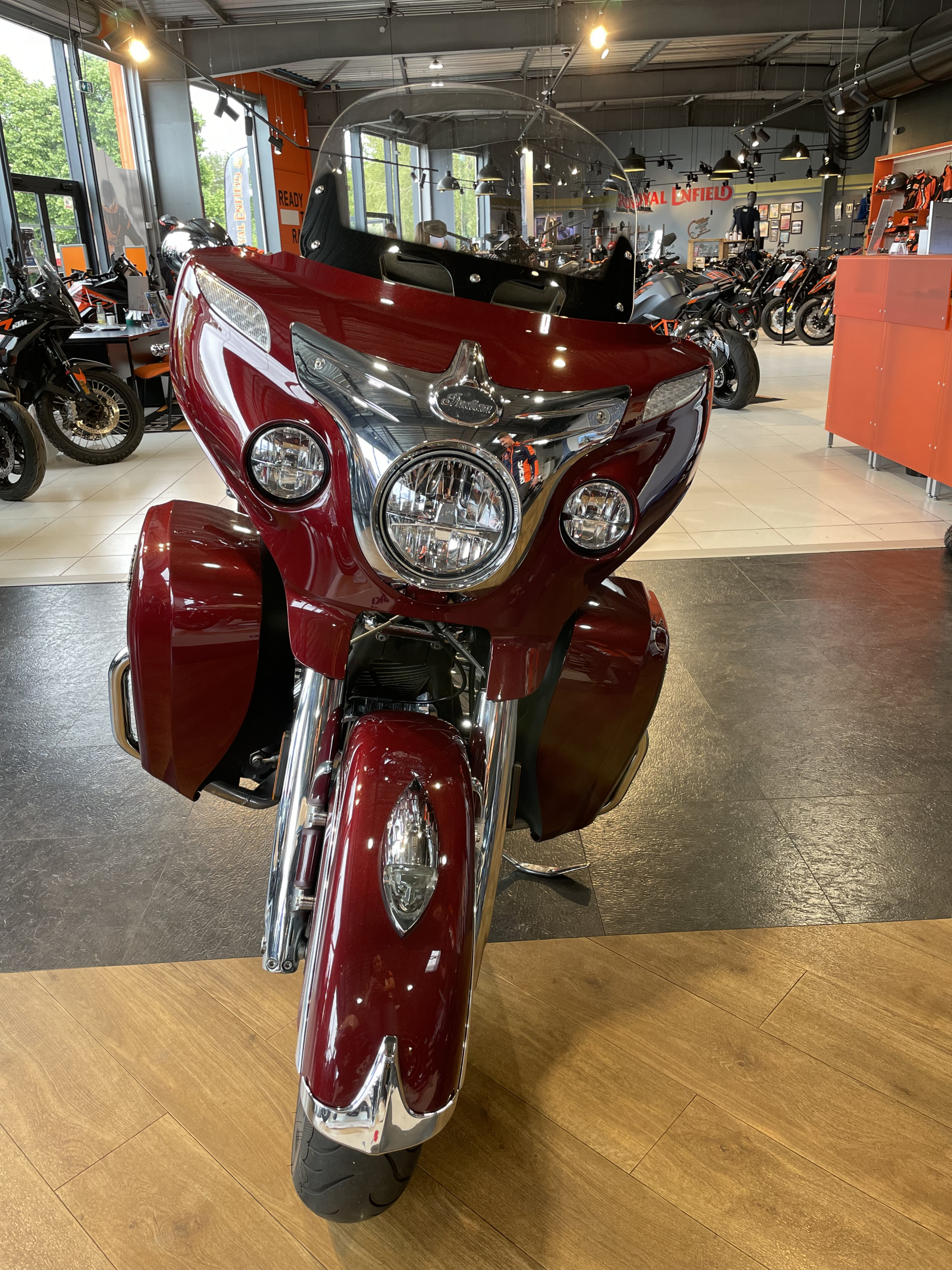 photo de INDIAN ROADMASTER 1800 1800 occasion de couleur  en vente à Orvault n°3