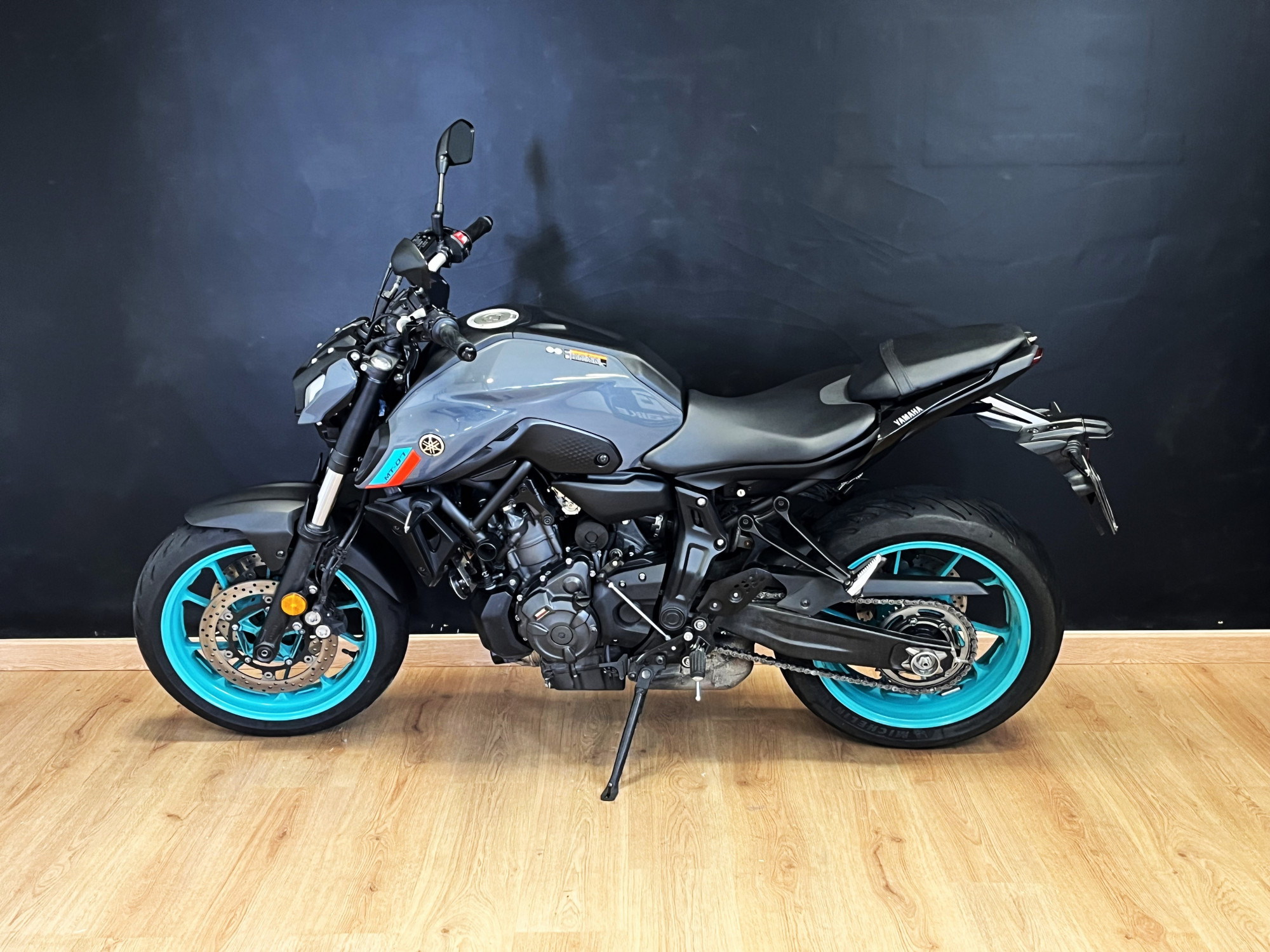 photo de YAMAHA MT-07 689 occasion de couleur  en vente à Sallertaine n°2