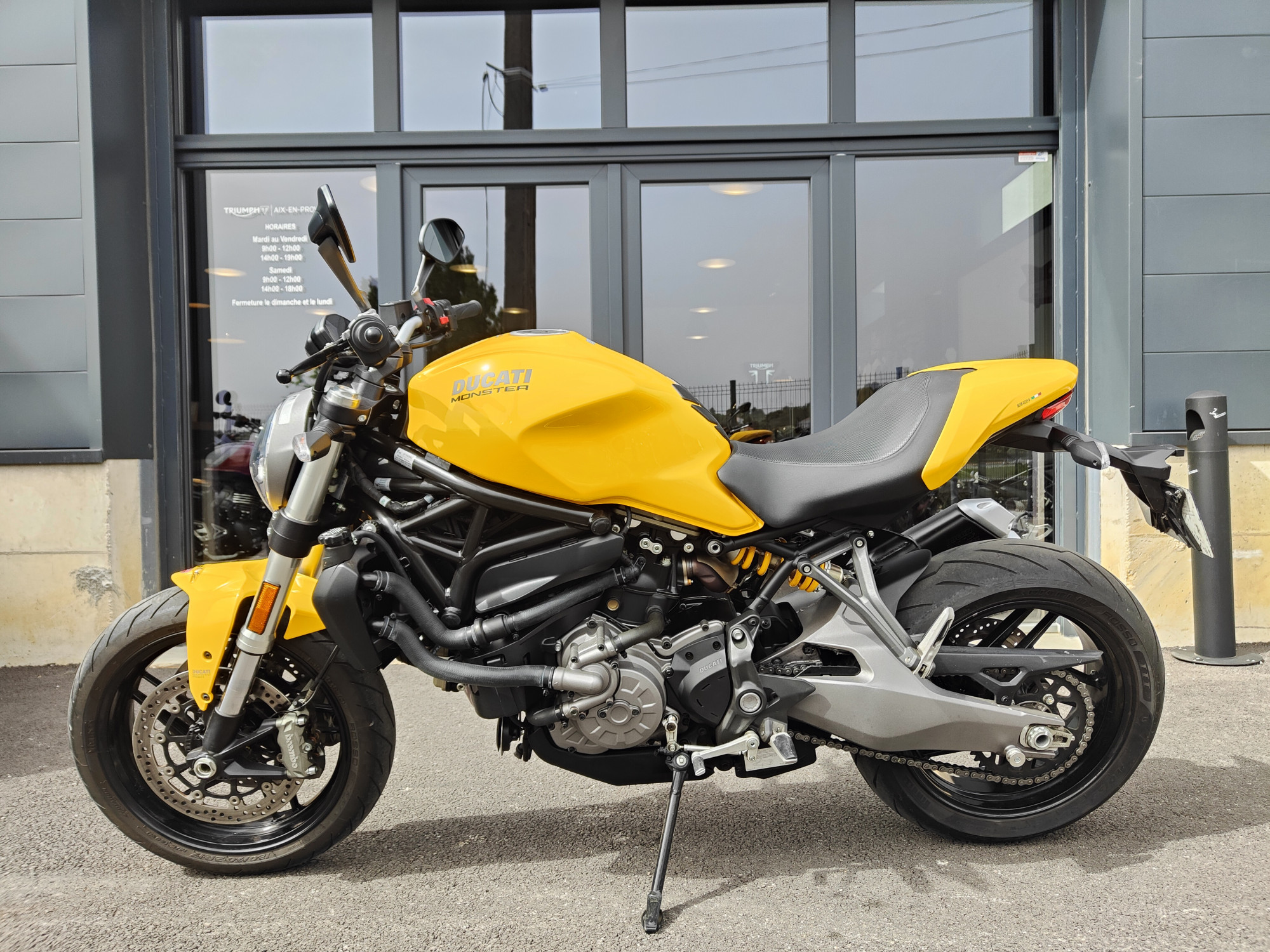 photo de DUCATI MONSTER 821 821 occasion de couleur  en vente à Septemes Les Vallons n°2