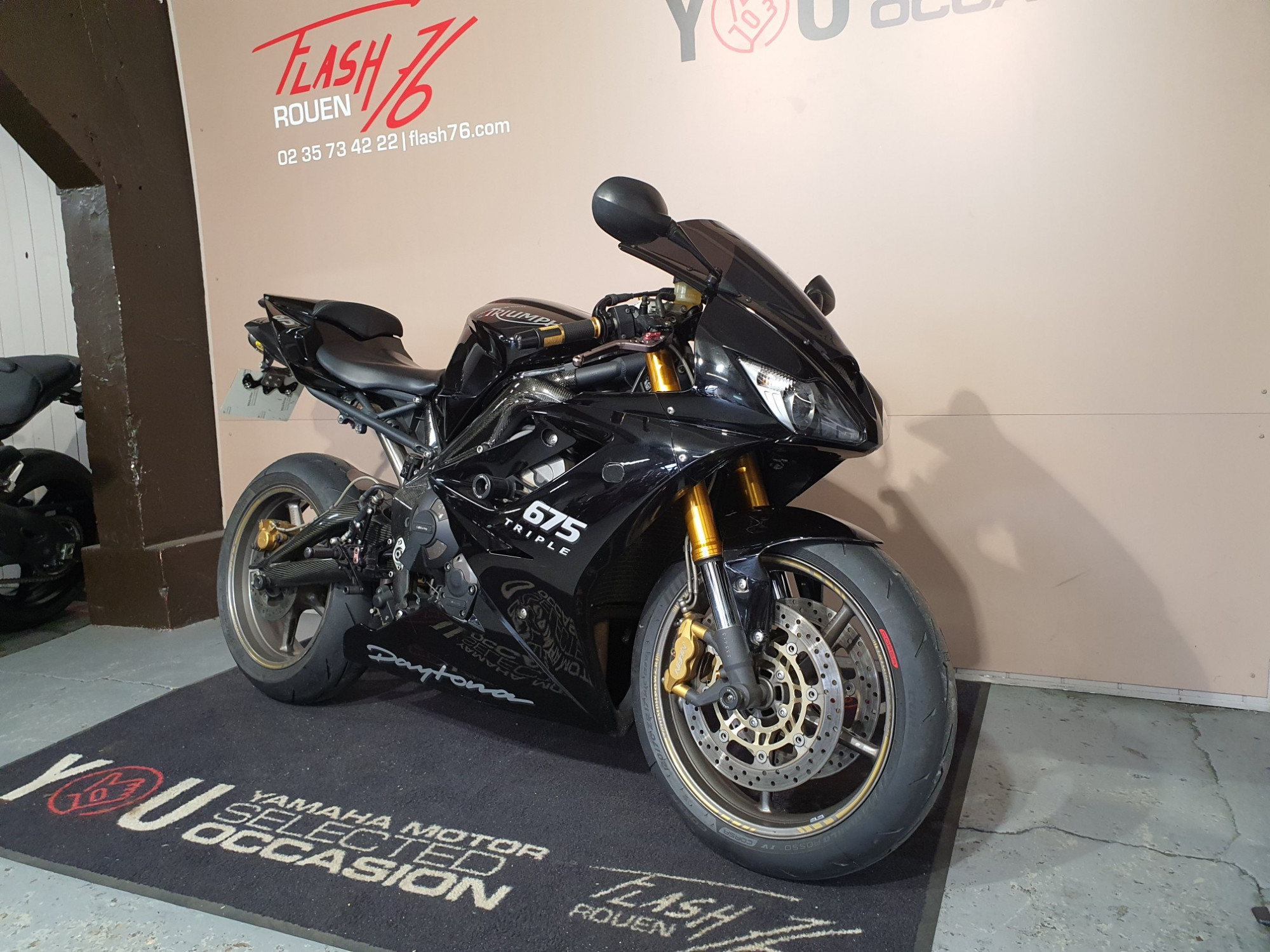 photo de TRIUMPH DAYTONA 675 occasion de couleur  en vente à Rouen n°2