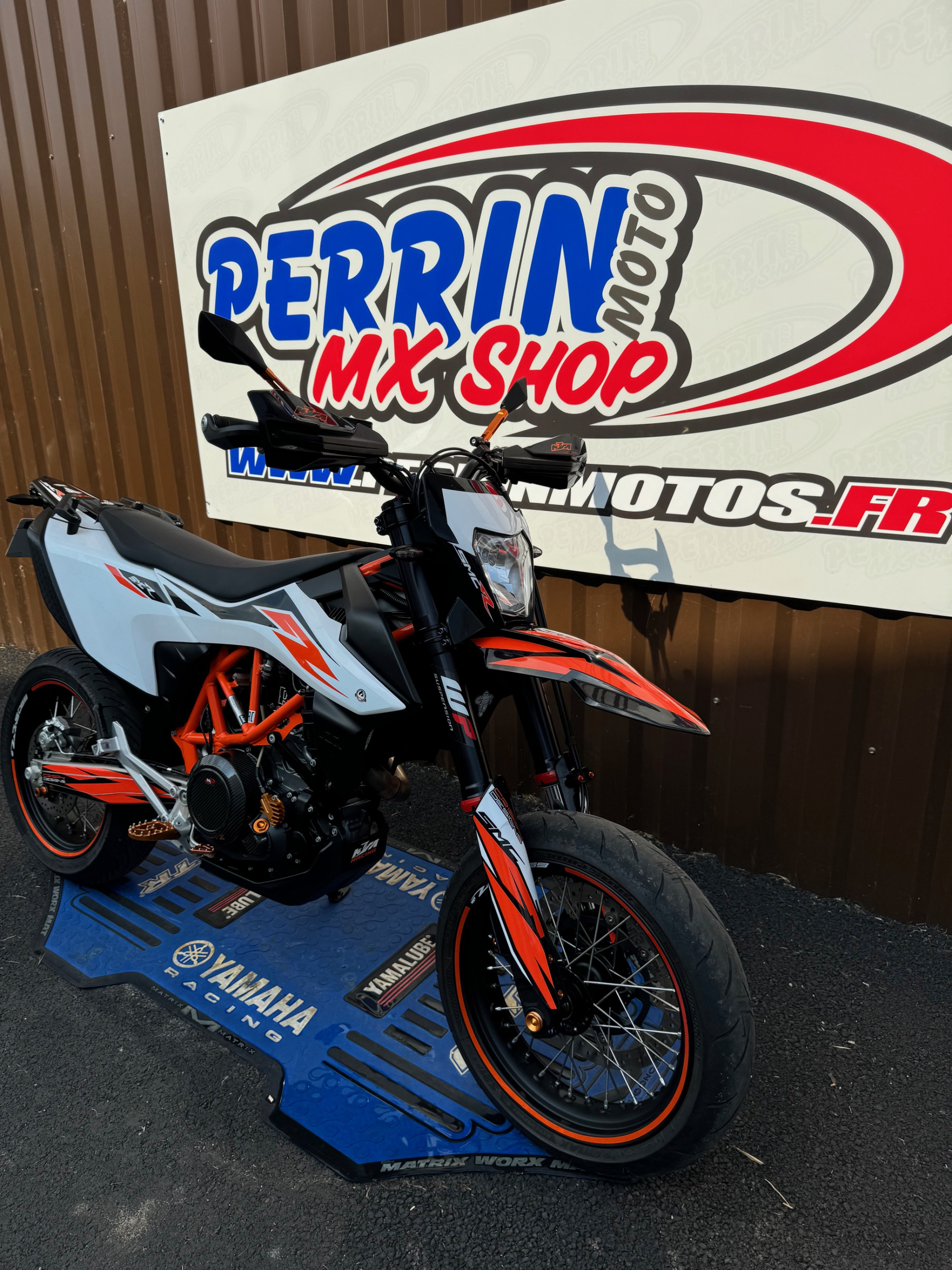 photo de KTM 690 SMC R 690 occasion de couleur  en vente à Evreux n°3