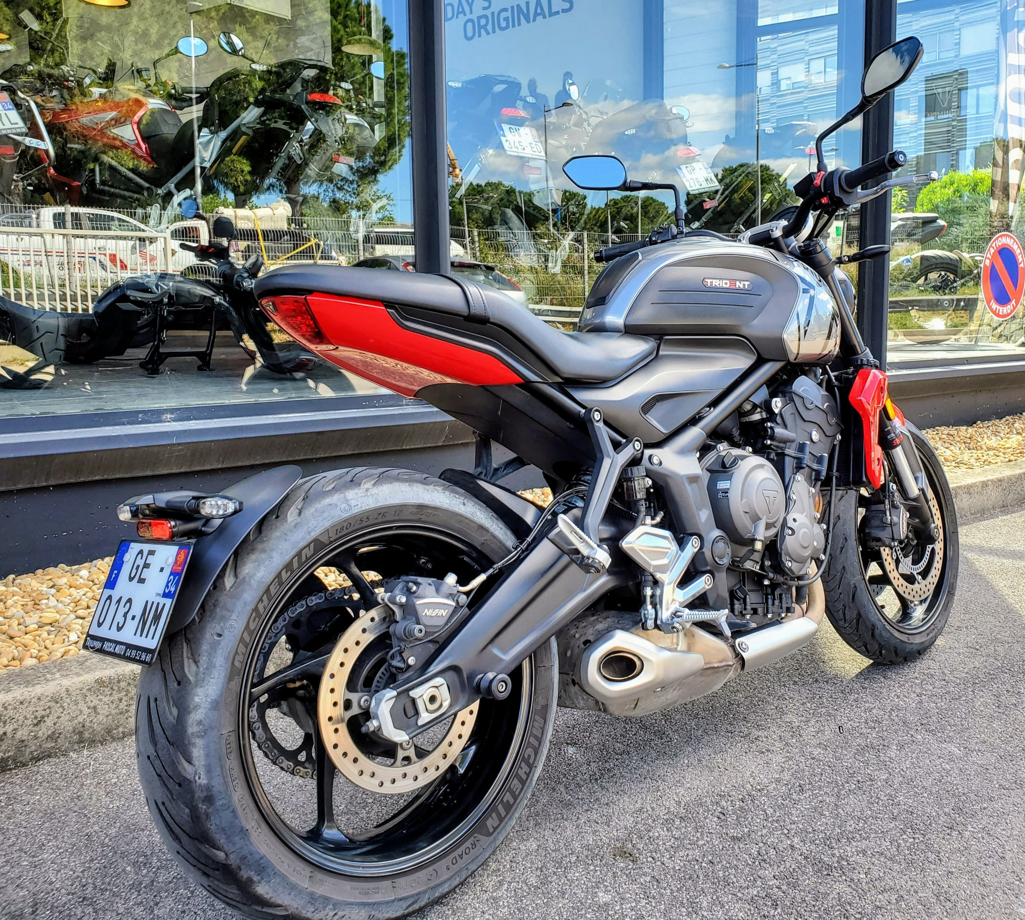 photo de TRIUMPH TRIDENT 660 660 occasion de couleur  en vente à Montpellier n°2