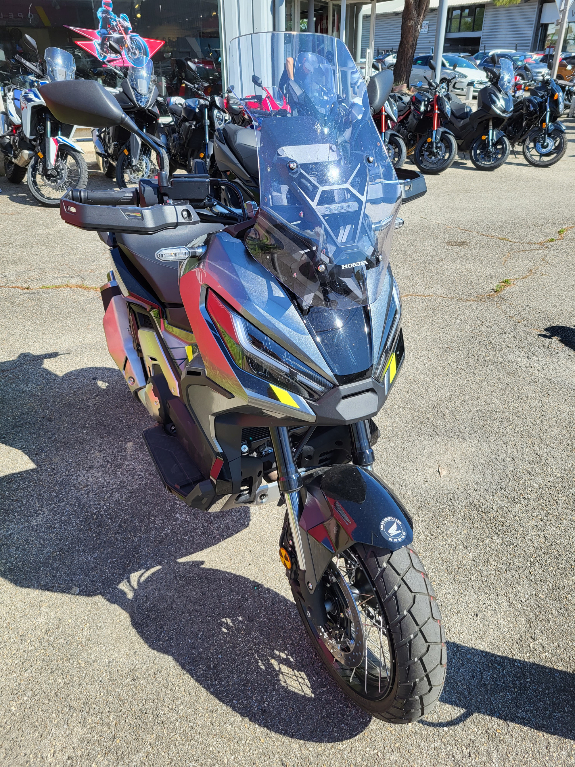 photo de HONDA X-ADV 750 occasion de couleur  en vente   Arles