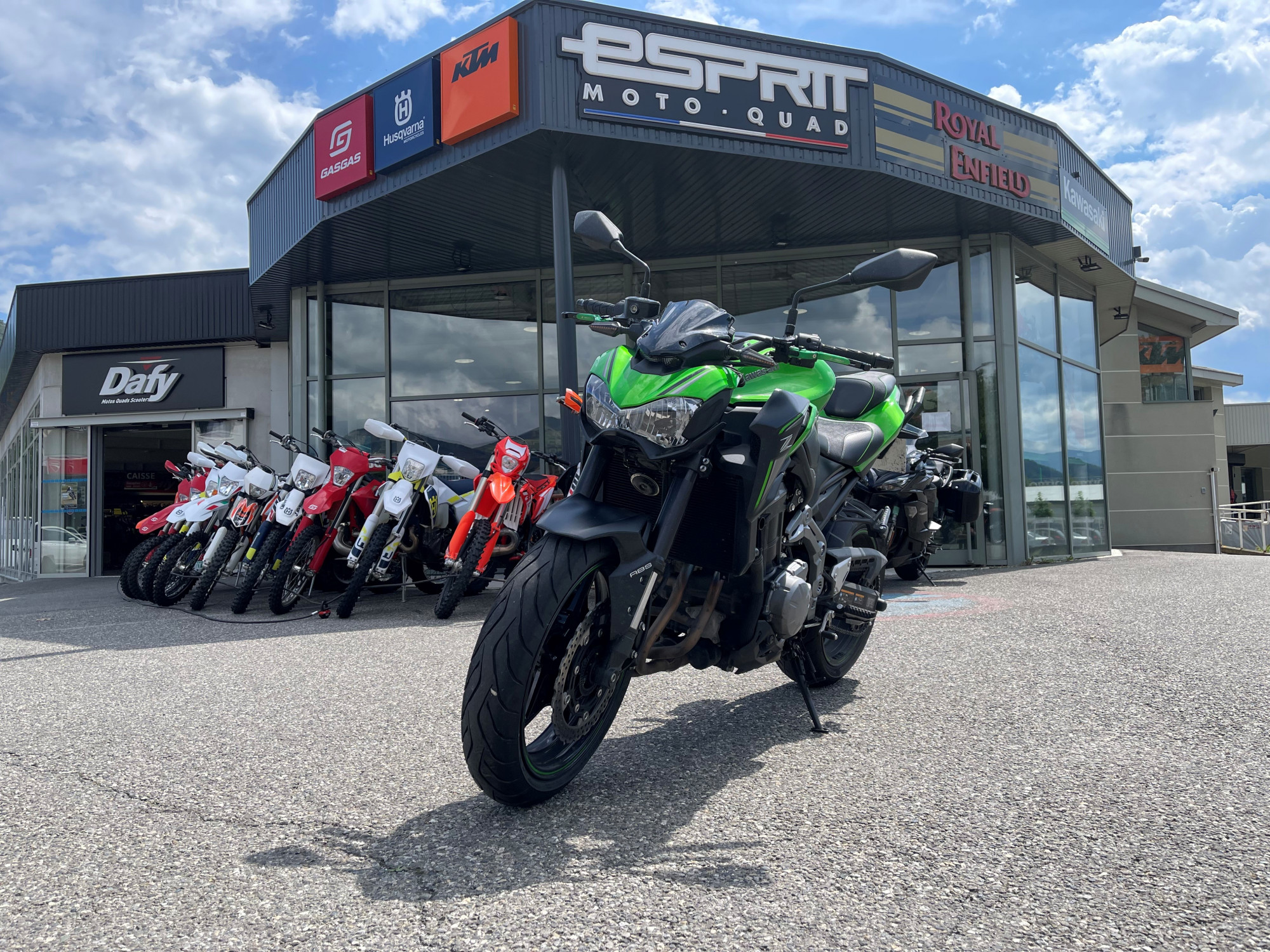 photo de KAWASAKI Z 900 900 occasion de couleur  en vente à Gap n°3