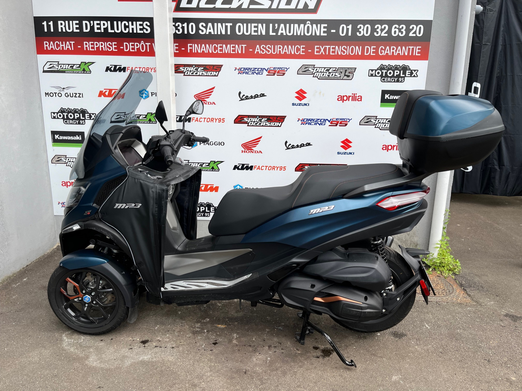 photo de PIAGGIO MP3 530 HPE EXCLUSIVE 530 occasion de couleur  en vente à St Ouen L Aumone n°3