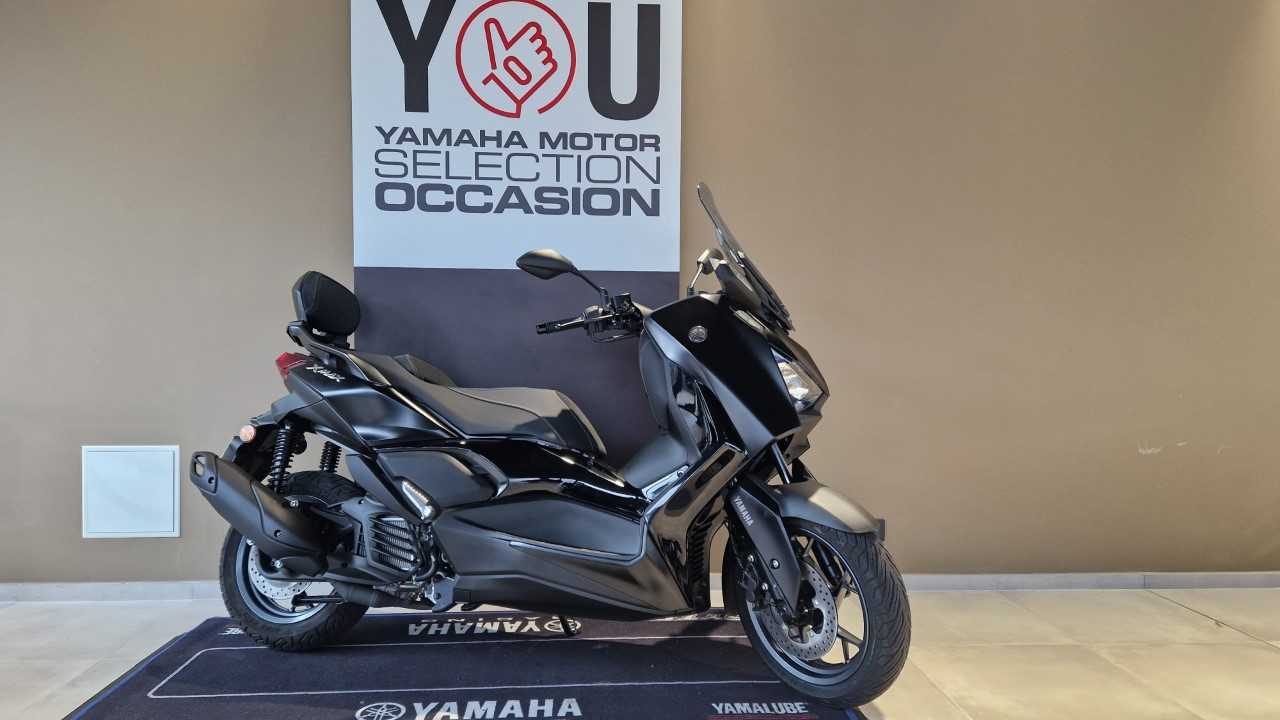 photo de YAMAHA XMAX 125 TECH MAX 125 occasion de couleur  en vente à Deville Les Rouen n°2