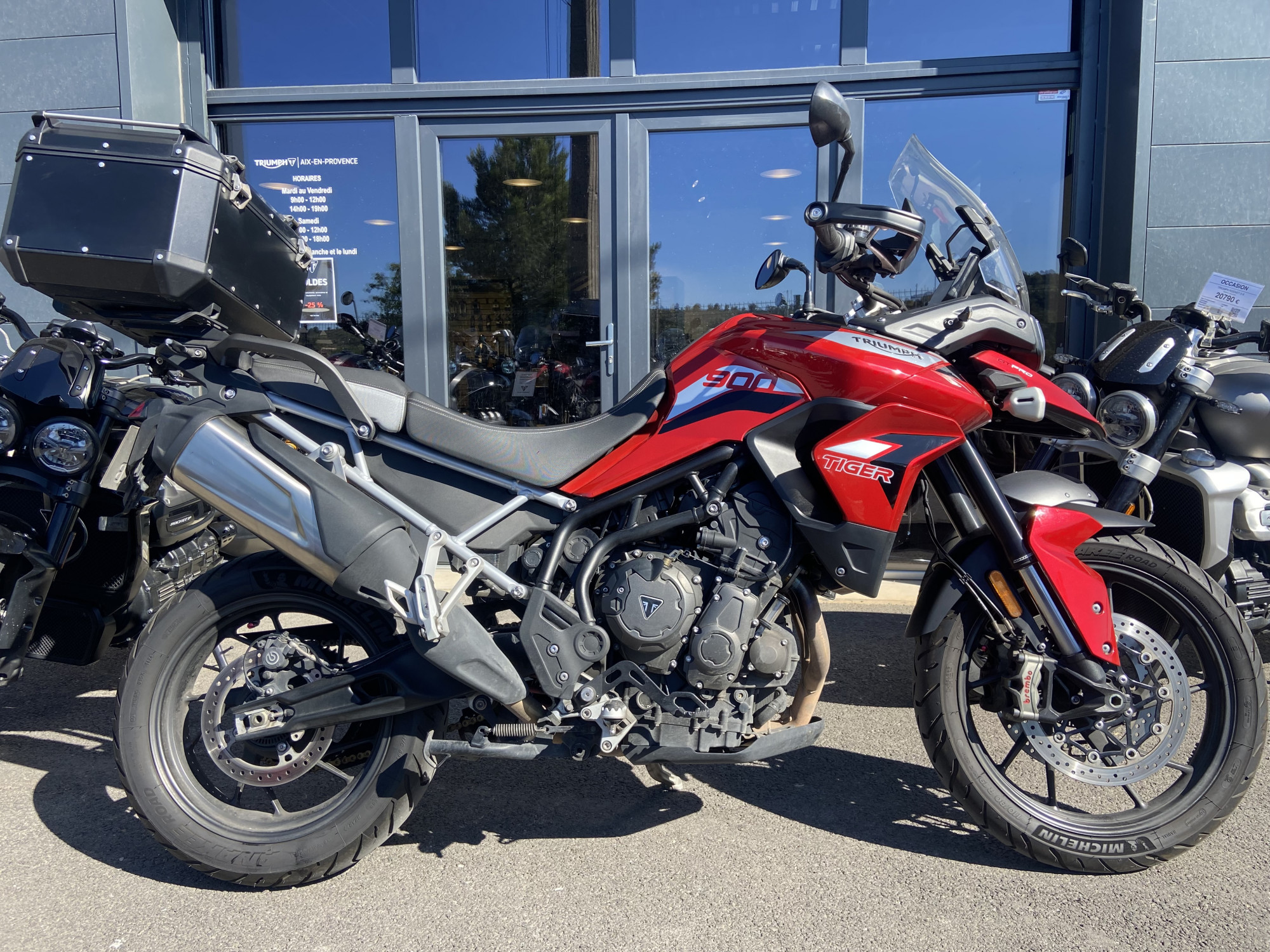 photo de TRIUMPH TIGER 900 GT PRO 900 occasion de couleur  en vente à Septemes Les Vallons n°3