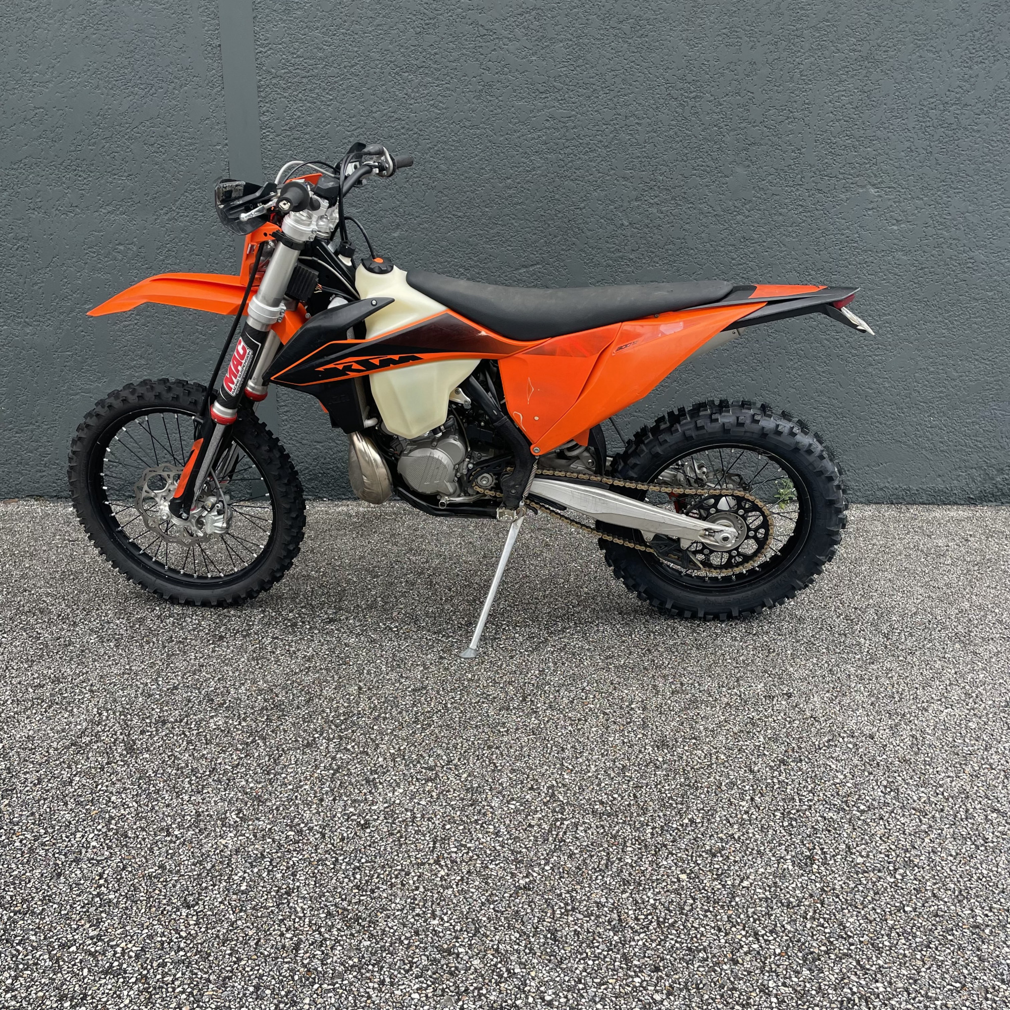 photo de KTM 300 EXC TPI 300 occasion de couleur  en vente à Perpignan n°3