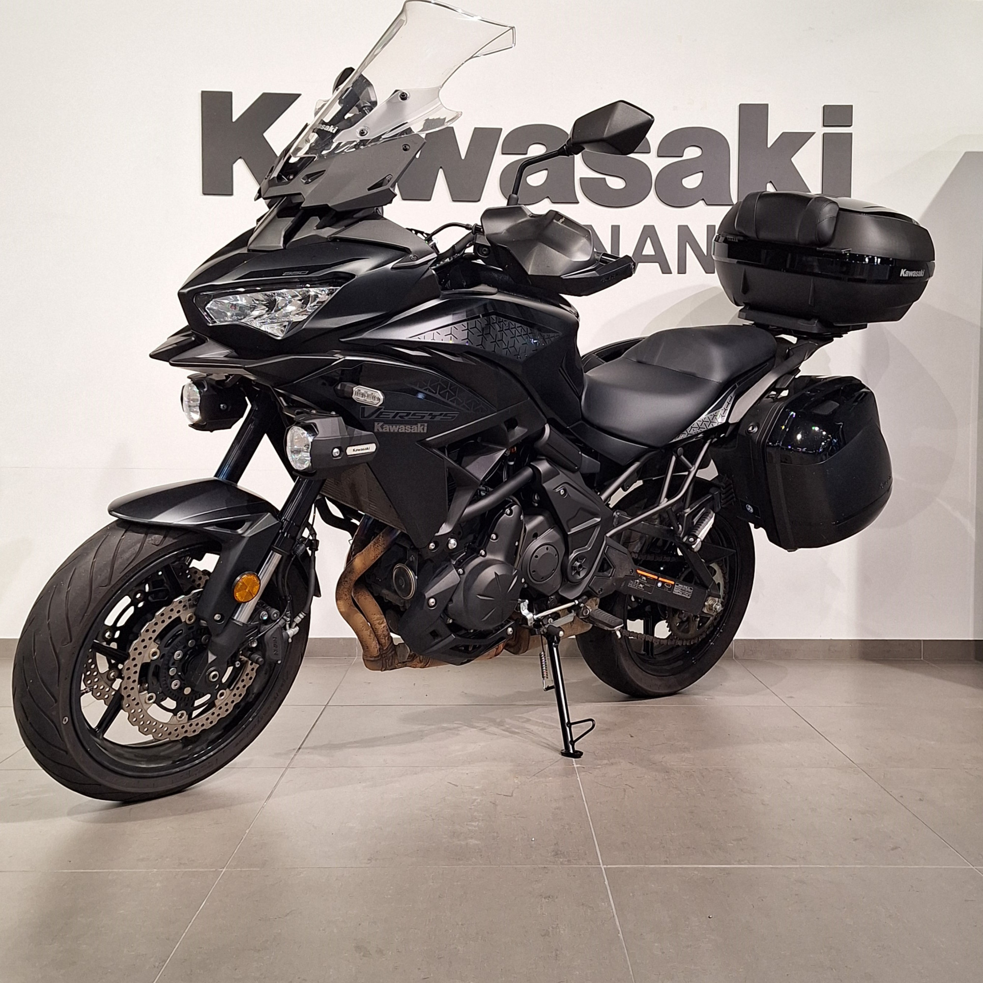 photo de KAWASAKI VERSYS 47.5CV 648 occasion de couleur  en vente   Orvault