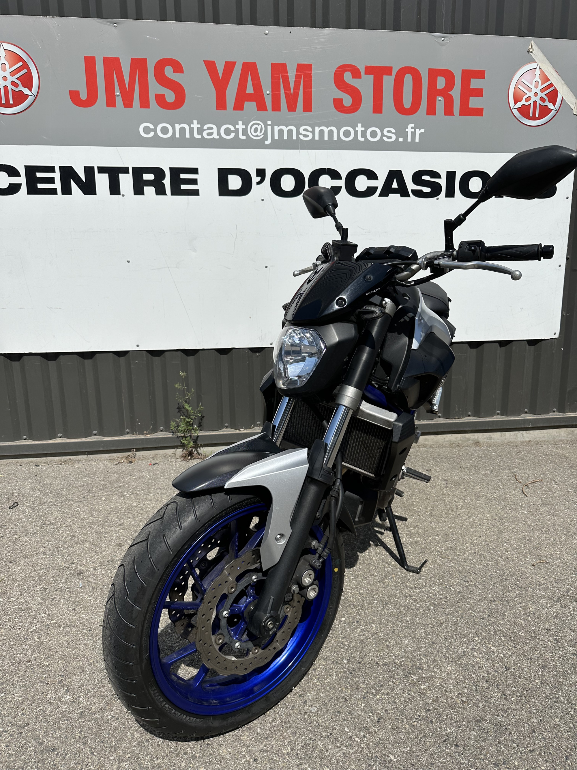 photo de YAMAHA MT-07 (47.5CV) 695 occasion de couleur  en vente   Avignon