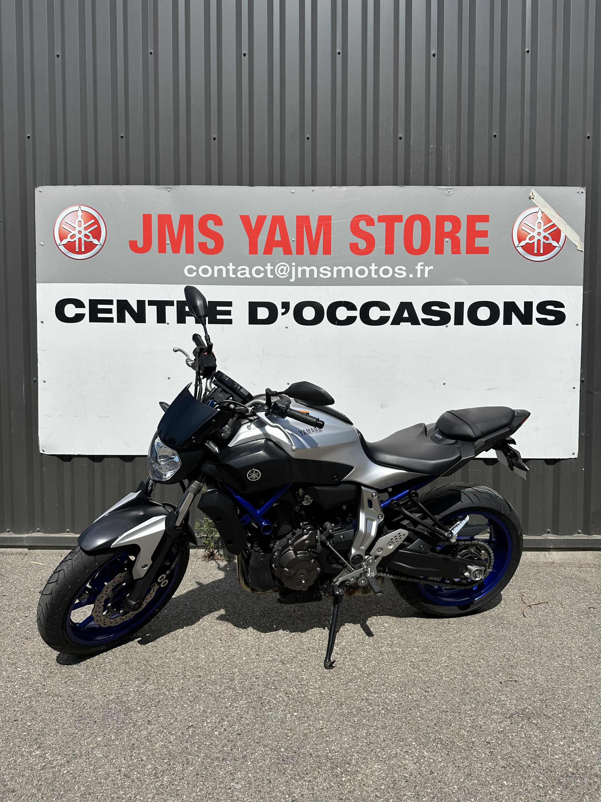 photo de YAMAHA MT-07 (47.5CV) 695 occasion de couleur  en vente à Avignon n°2