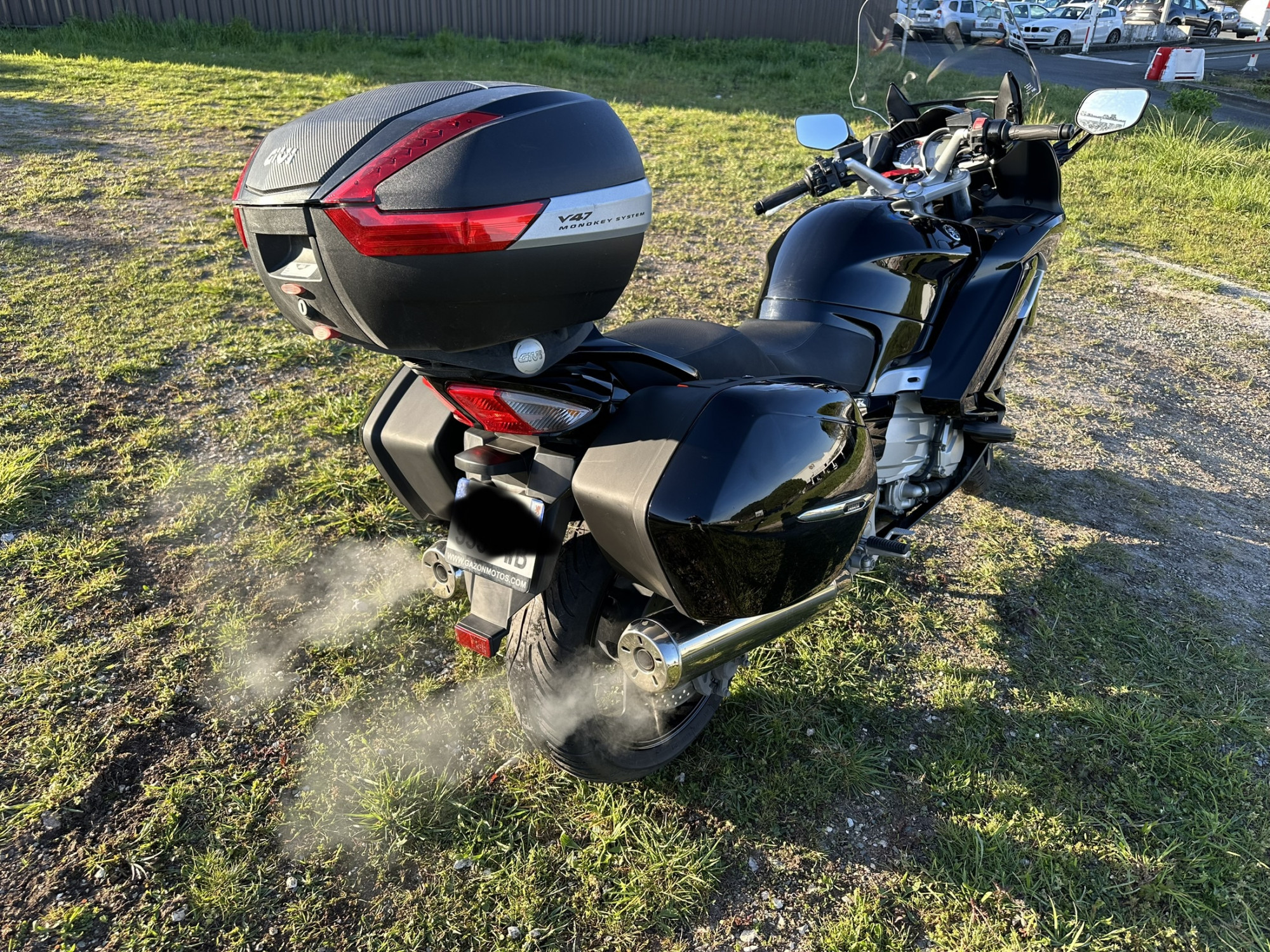 photo de YAMAHA FJR 1300 occasion de couleur  en vente à Royan n°3