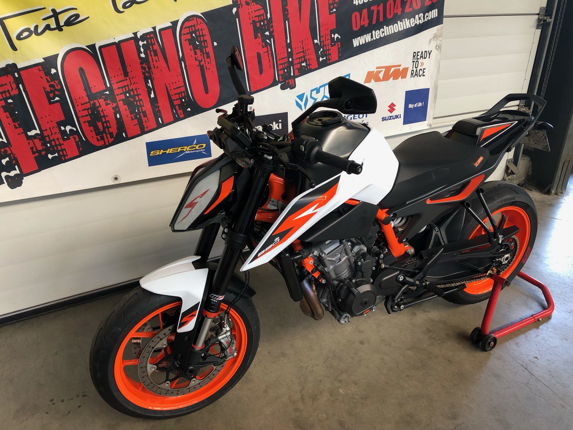 photo de KTM 890 DUKE R 890 occasion de couleur  en vente à St Germain Laprade n°2