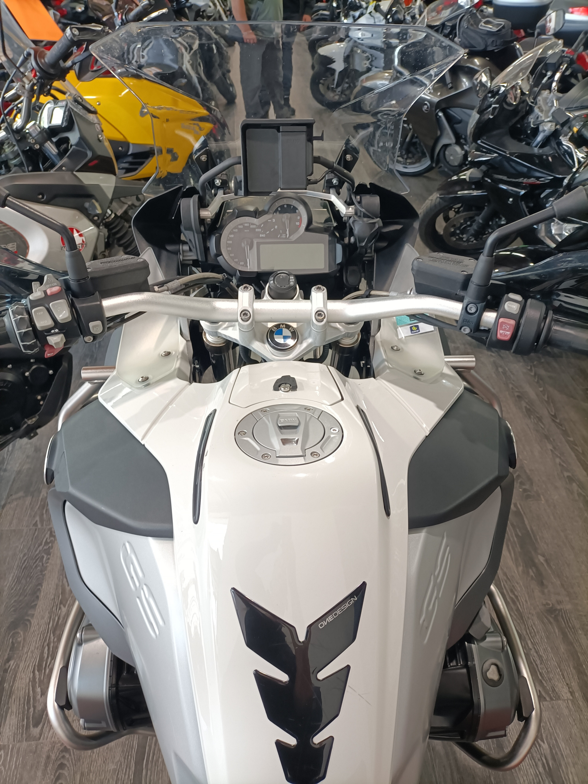 photo de BMW BMW R 1200 GS ADVENTURE 1200 occasion de couleur  en vente à Nimes n°2